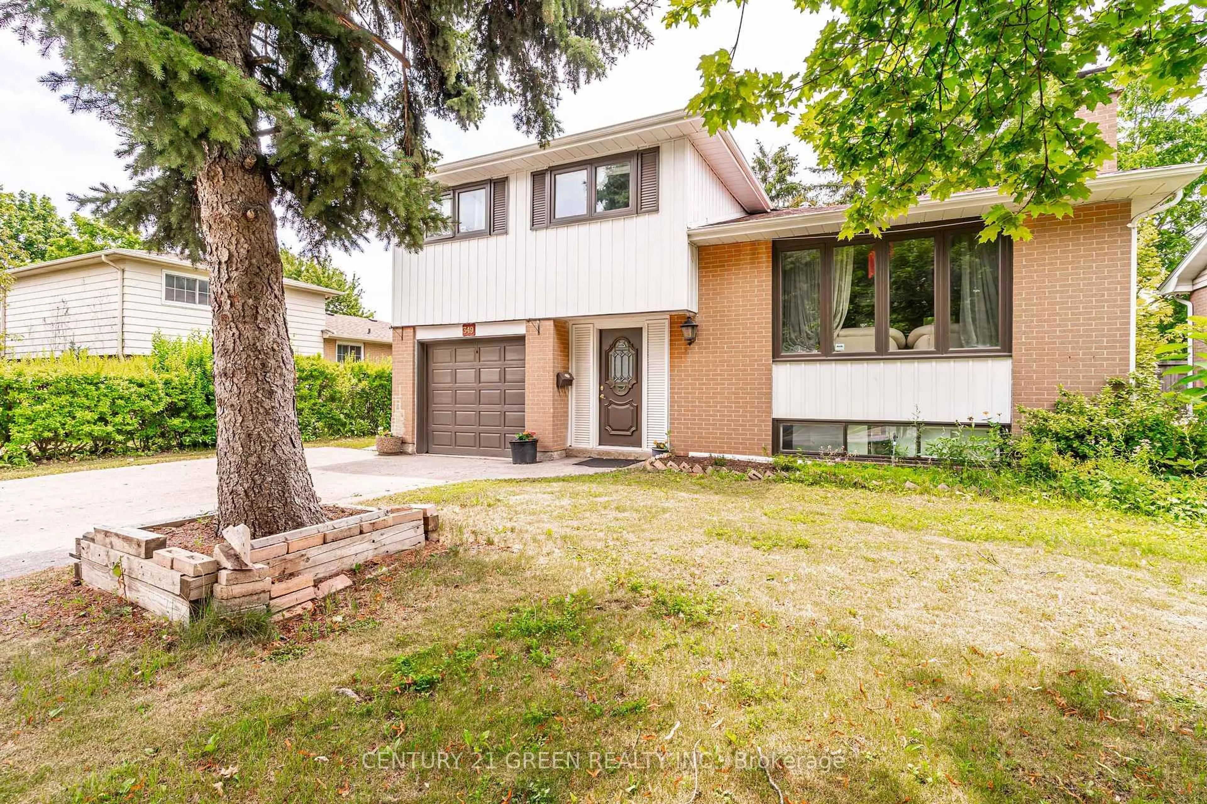 Home with vinyl exterior material, street for 349 Bartley Bull Pkwy, Brampton Ontario L6W 2L5