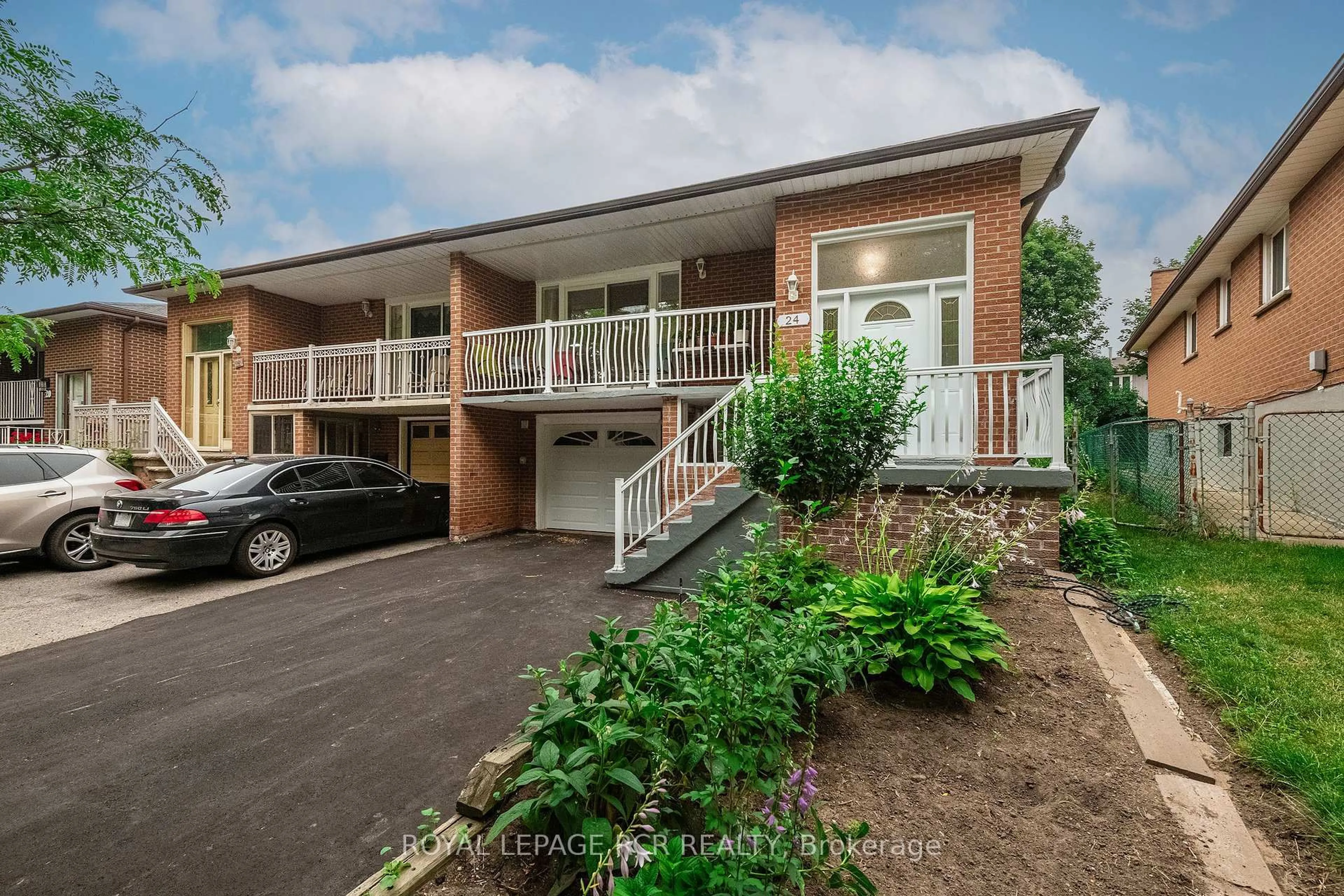 A pic from outside/outdoor area/front of a property/back of a property/a pic from drone, street for 24 Petunias Rd, Brampton Ontario L6V 3G8