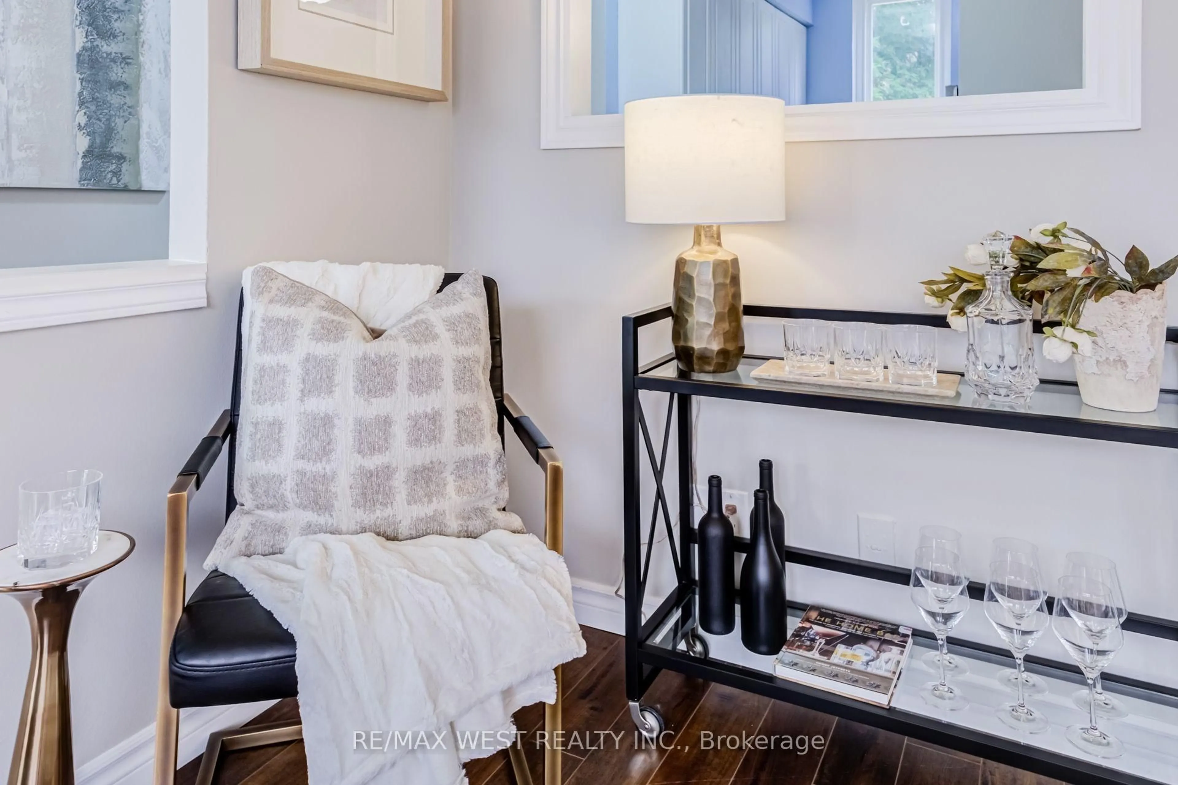 Unknown for 3226 The Credit Woodlands Wood #3226, Mississauga Ontario L5C 2J6