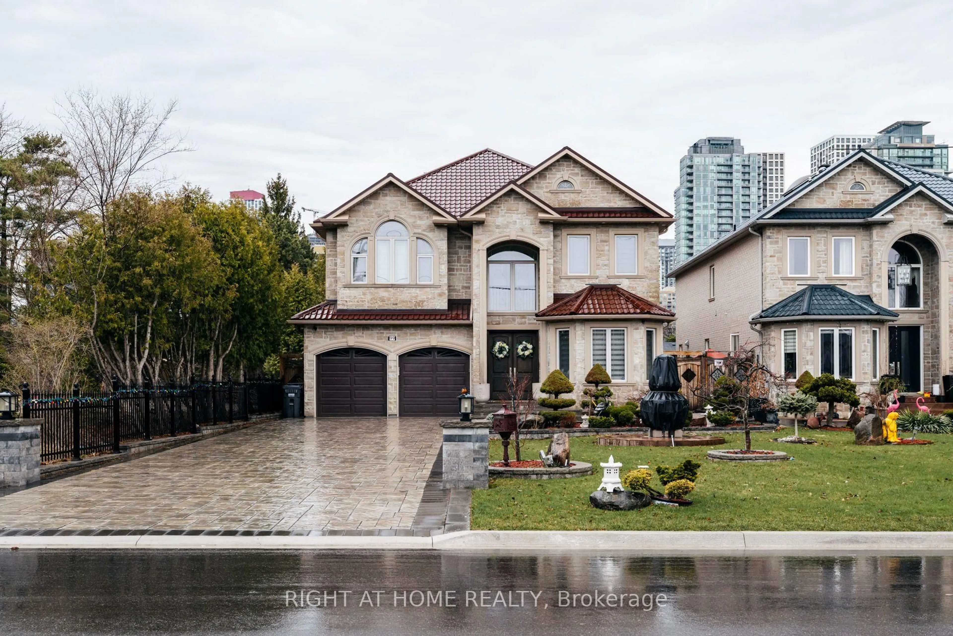 Home with brick exterior material, street for 99 Fairview Rd, Mississauga Ontario L5B 1K7