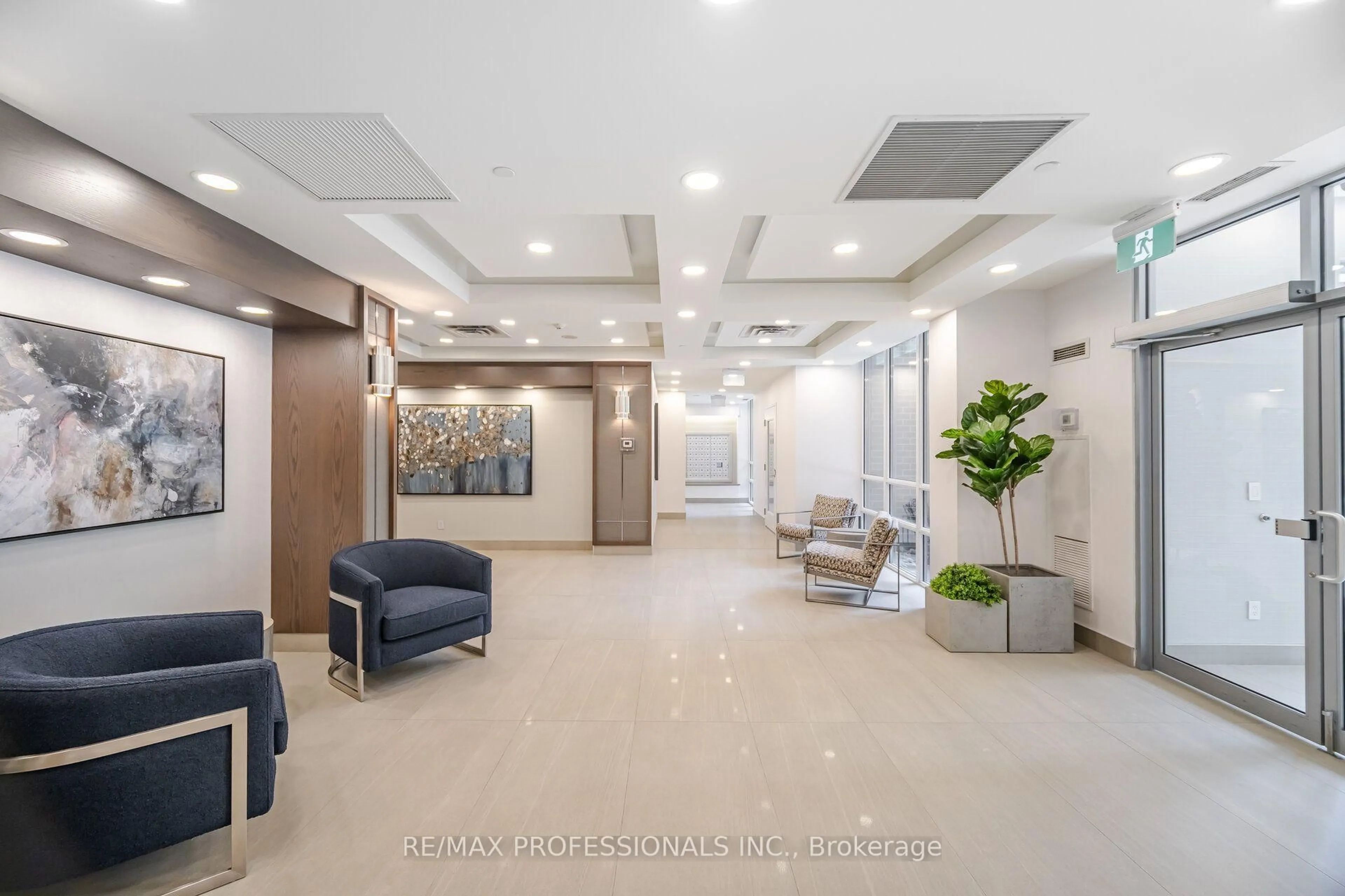 Indoor foyer for 3 Michael Power Pl #2407, Toronto Ontario M9A 0A2