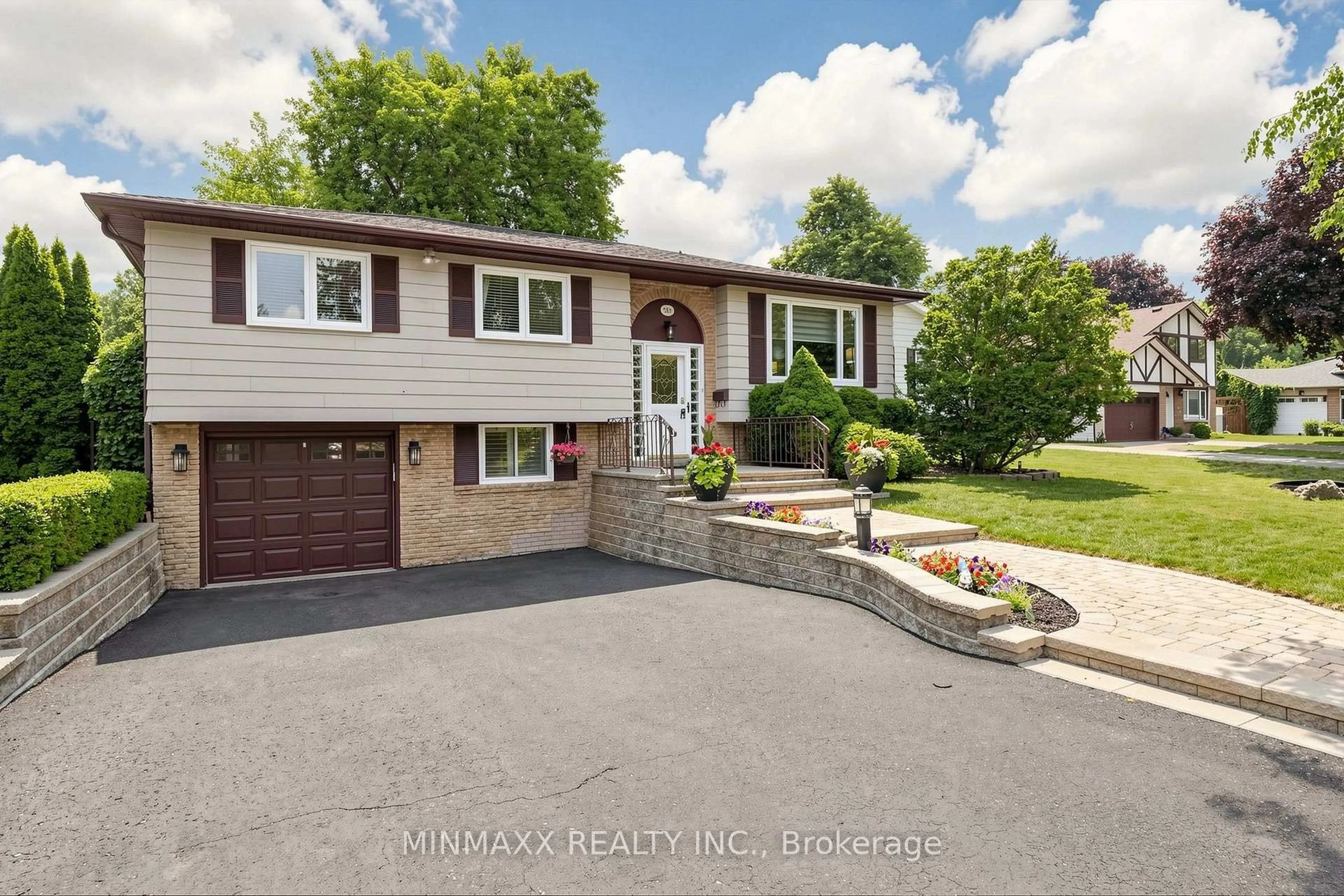 Unknown for 588 STRATHCONA Crt, Milton Ontario L9T 3B5