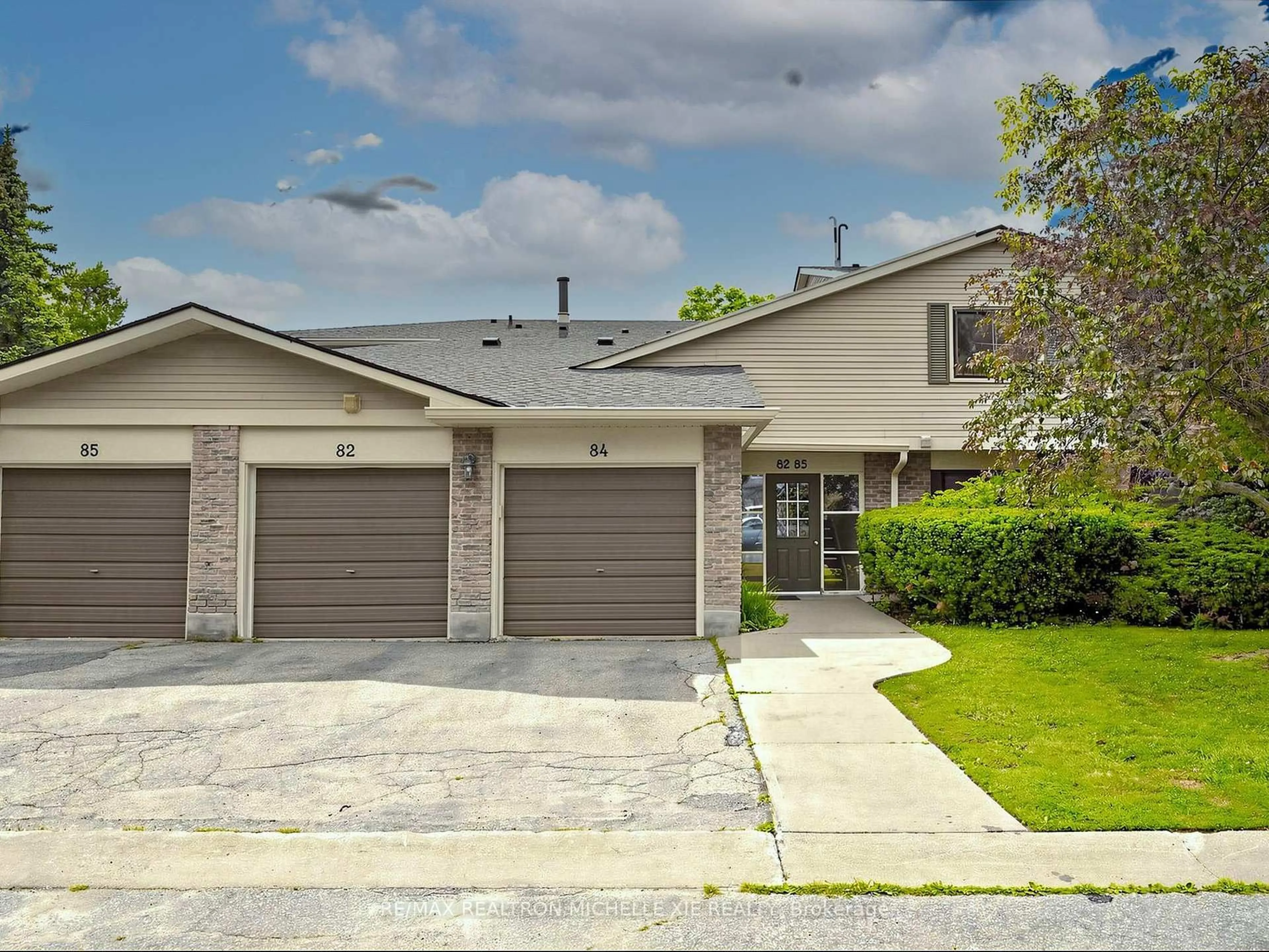 Unknown for 2701 Aquitaine Ave #84, Mississauga Ontario L5N 2H7