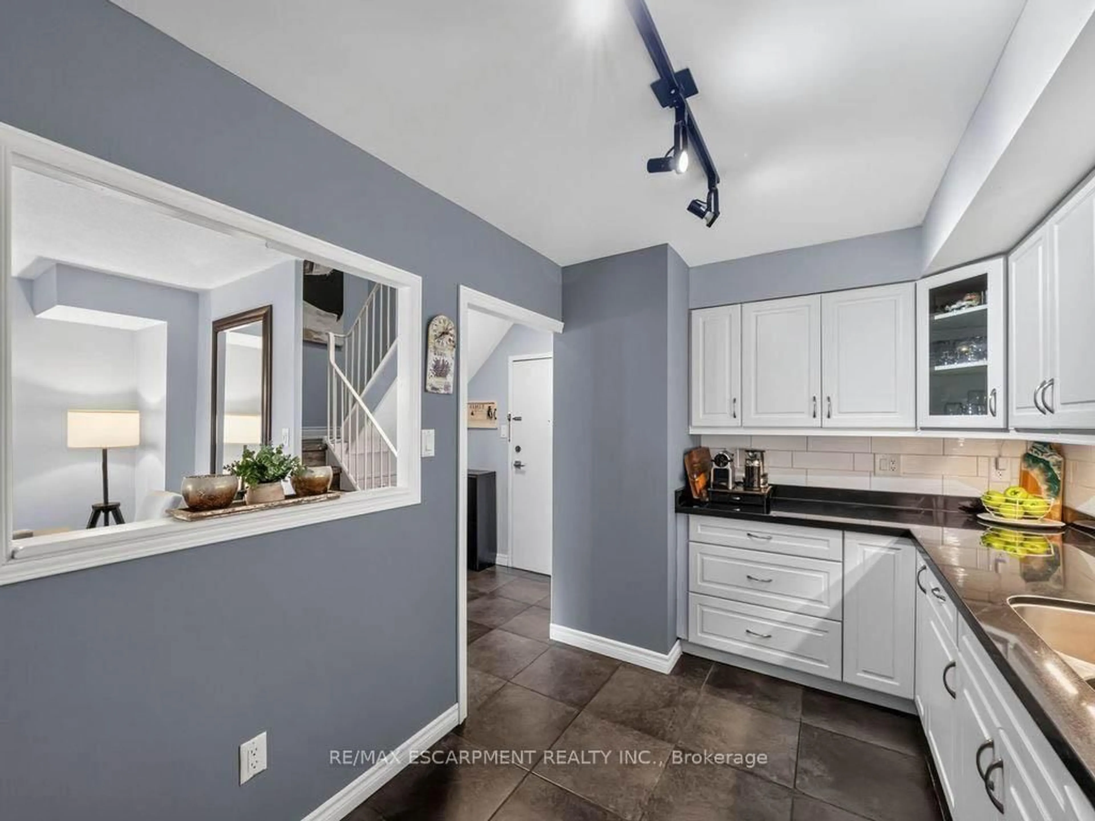 Open concept kitchen, ceramic/tile floor for 2 Valhalla Inn Rd #227, Toronto Ontario M9B 6C3