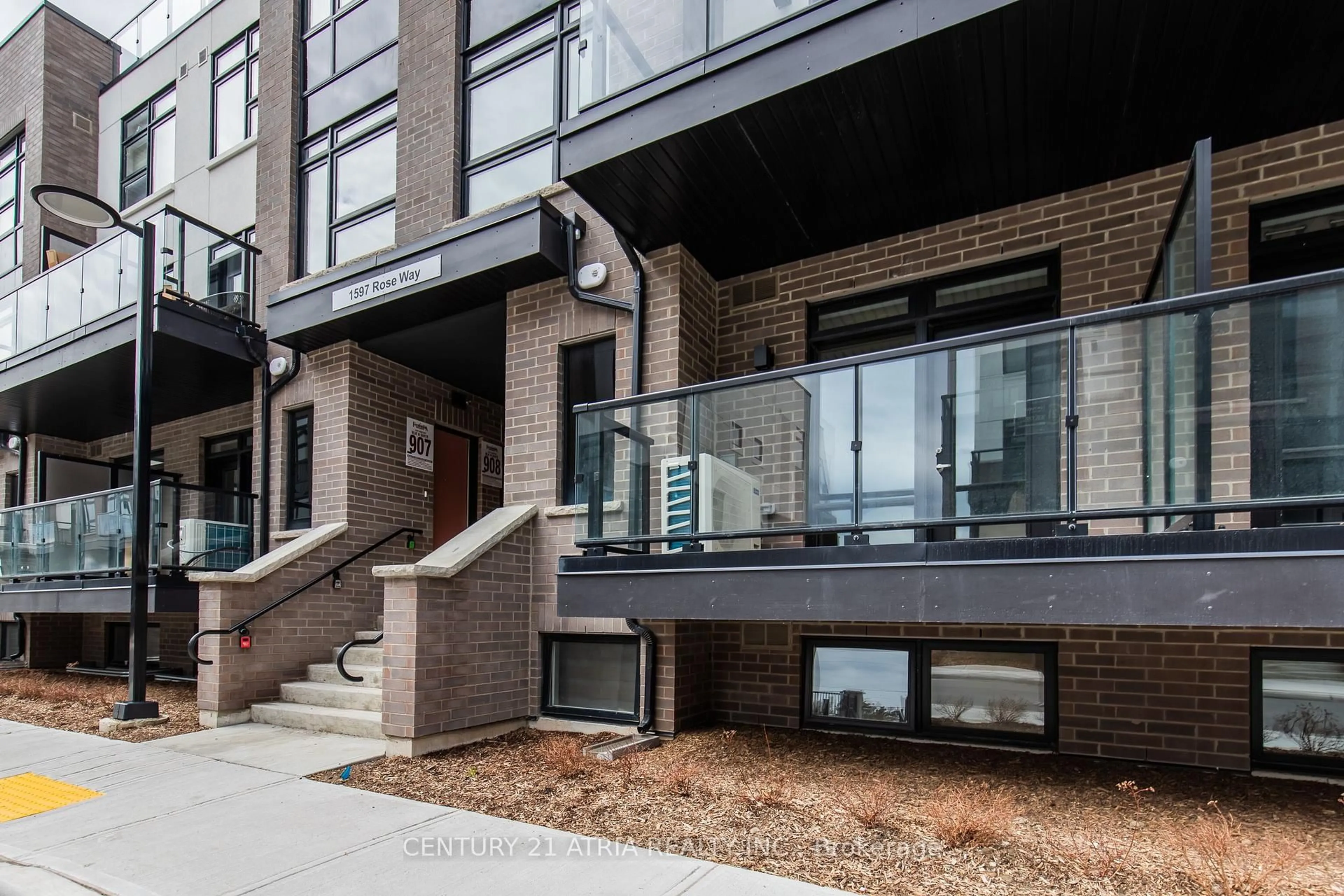Unknown for 1597 Rose Way #112, Milton Ontario L9E 1N4