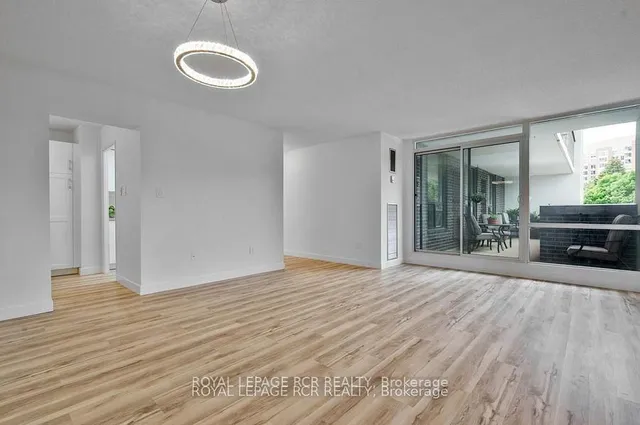 1535 Lakeshore Rd #205, Mississauga 5
