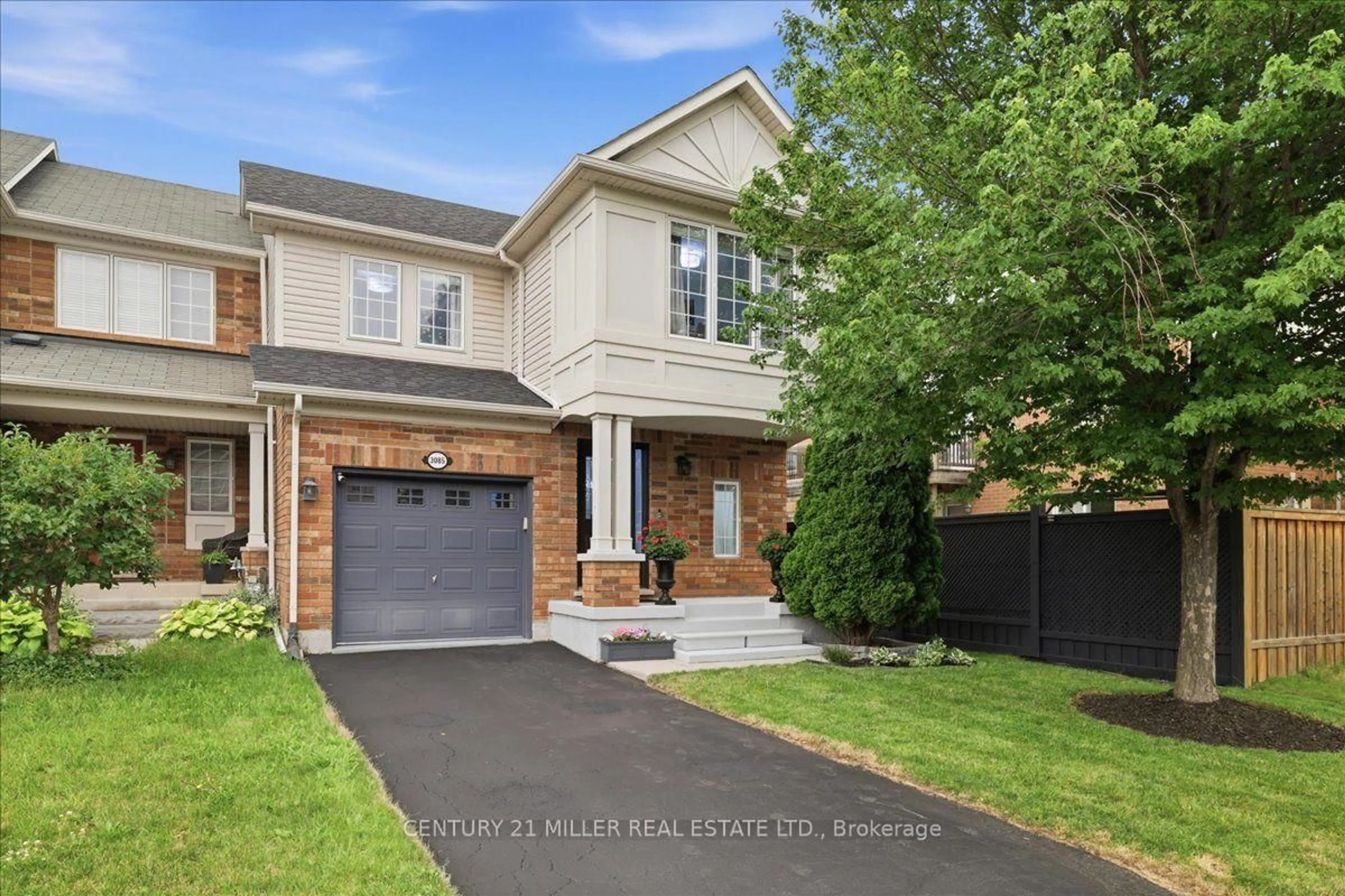 Home with brick exterior material, street for 3085 Cardross Crt, Oakville Ontario L6M 5H4