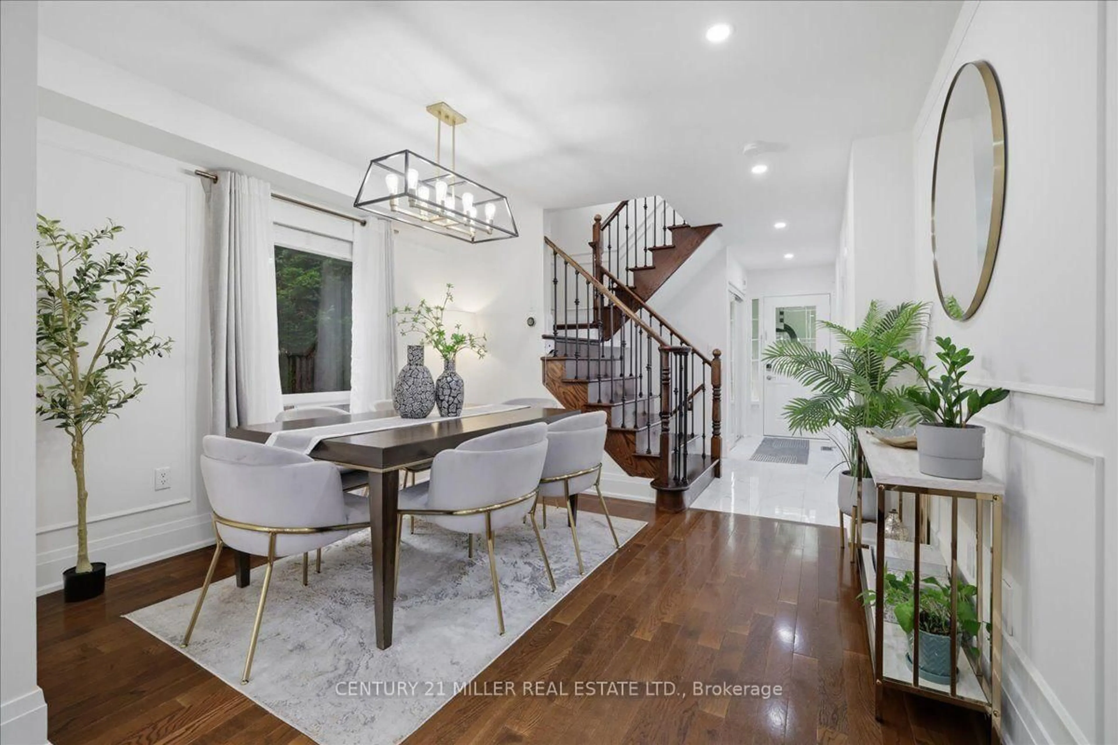 Dining room, unknown for 3085 Cardross Crt, Oakville Ontario L6M 5H4