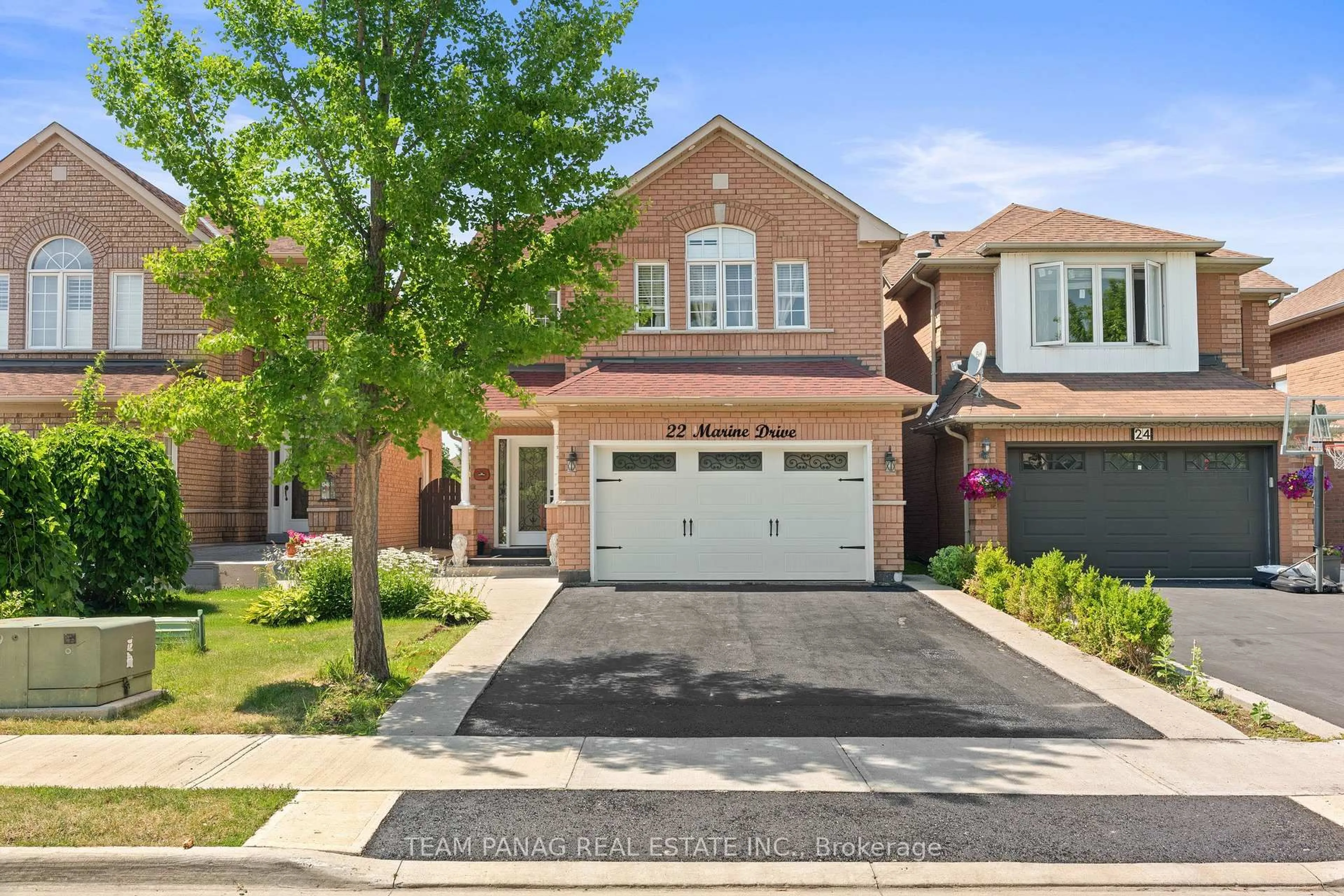 Home with brick exterior material, street for 22 Marine Dr, Brampton Ontario L6R 2H6