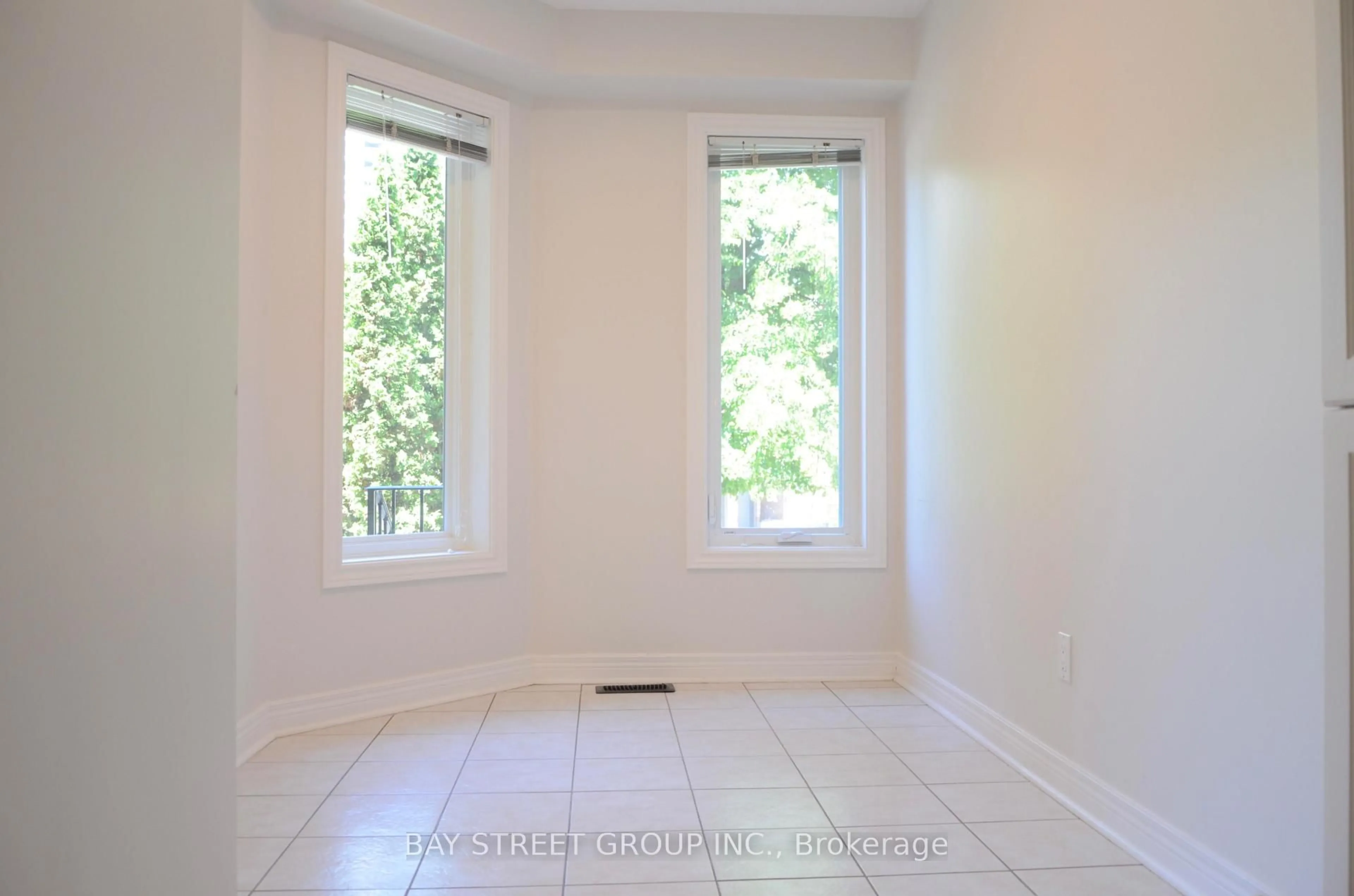 A pic of a room for 1905 Broad Hollow Gate ##44, Mississauga Ontario L5L 5X2