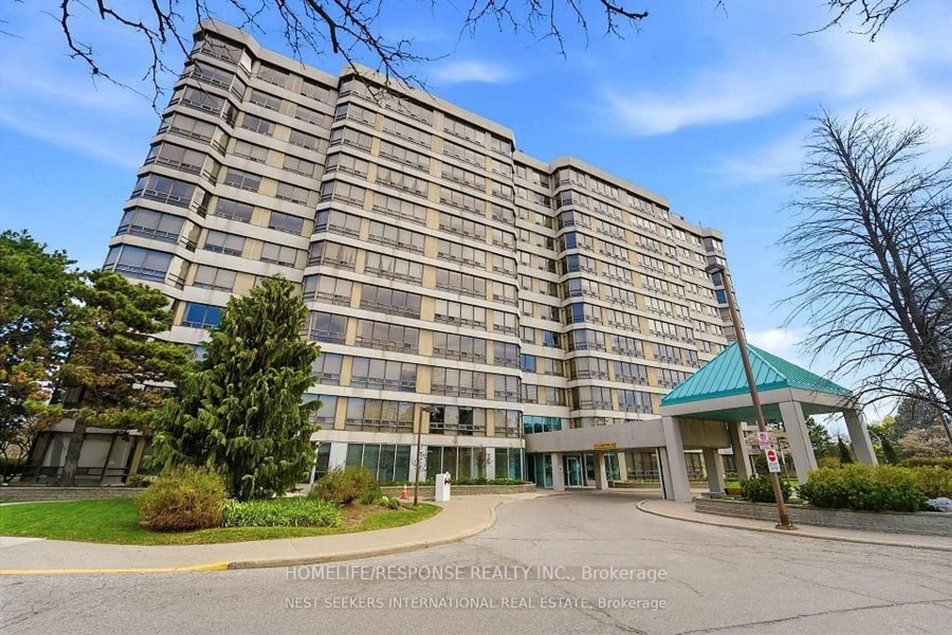 Indoor foyer for 310 MILL St #308, Brampton Ontario L6Y 3B1