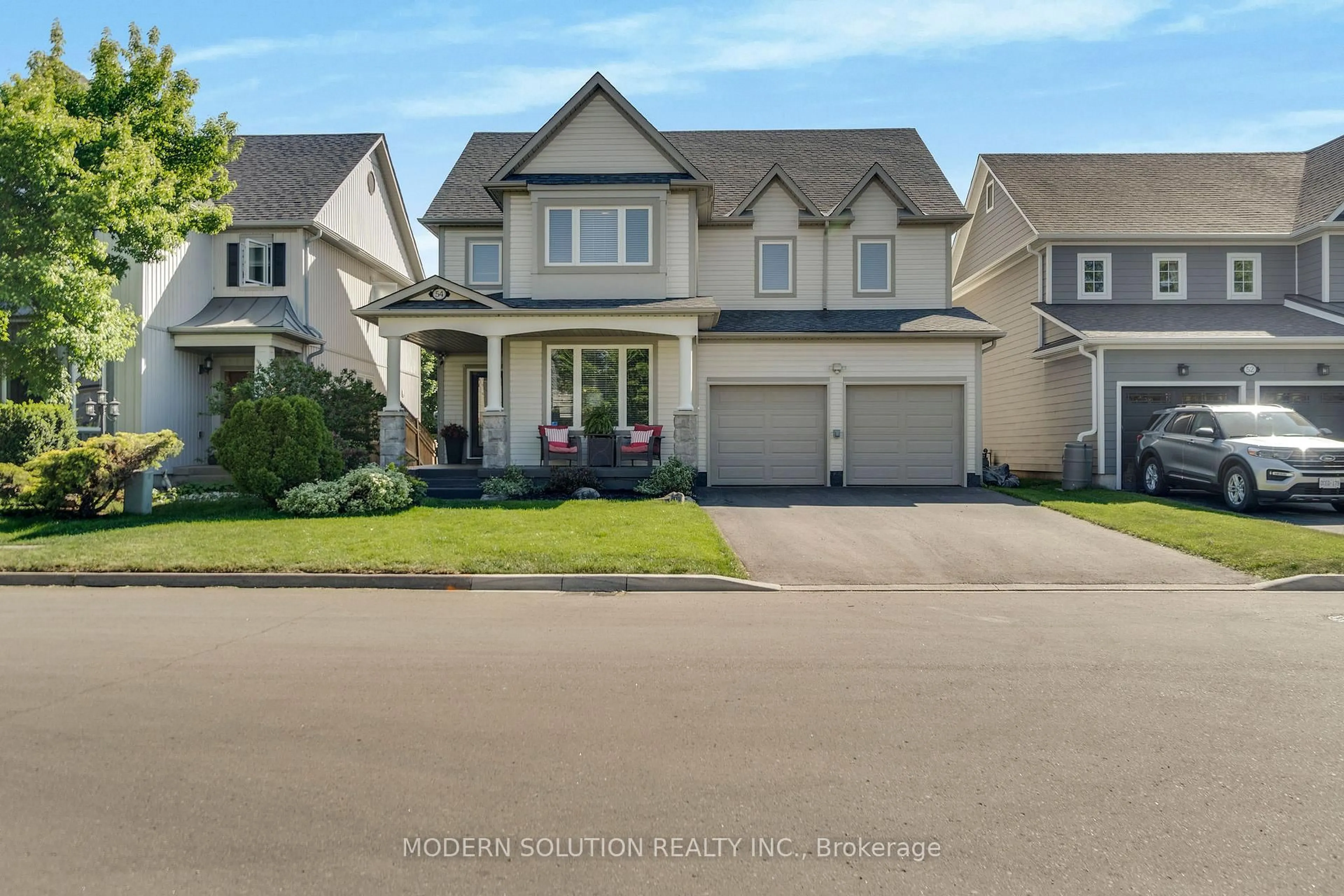 Home with vinyl exterior material, street for 54 Somerville Rd, Halton Hills Ontario L7J 2Z9