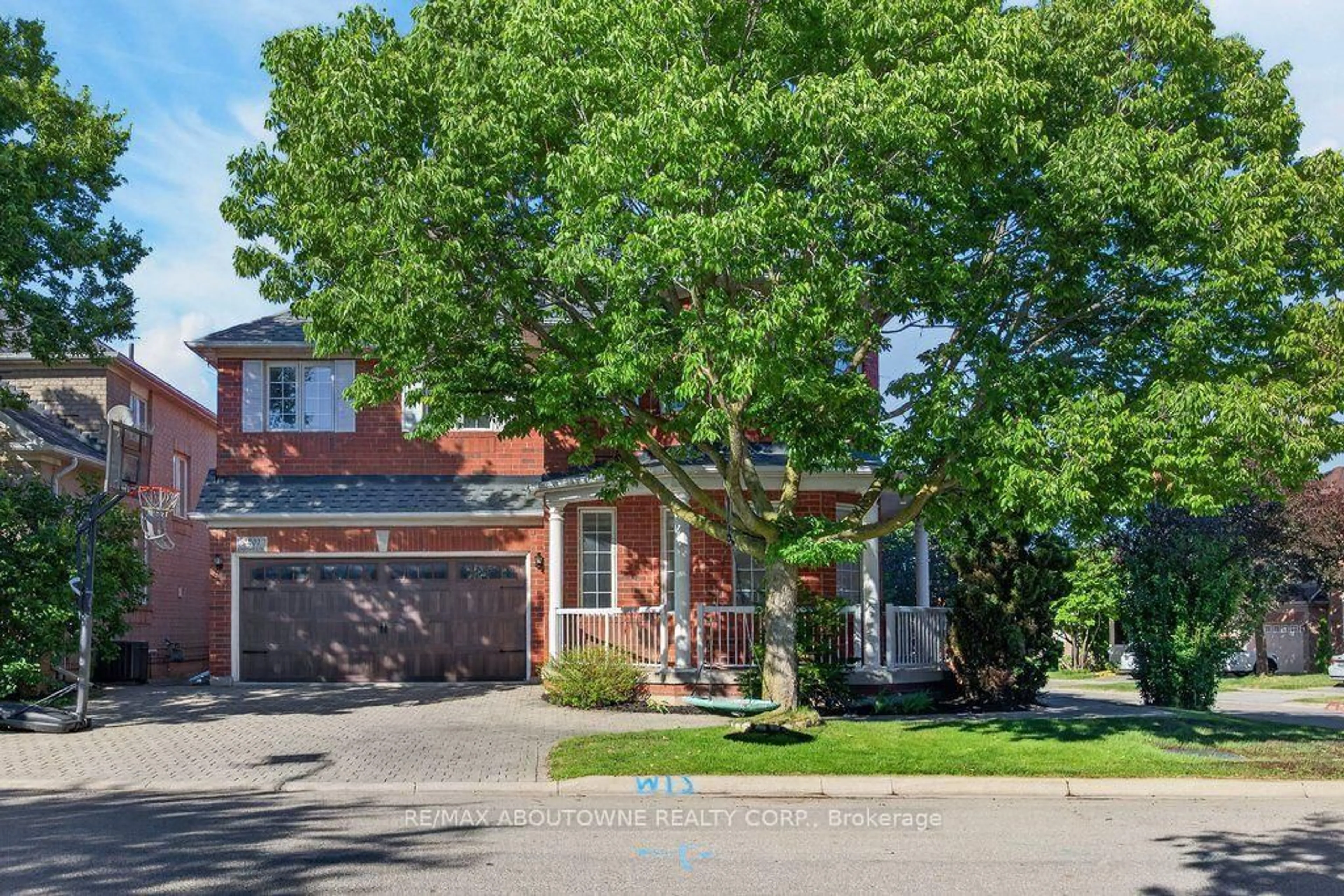 Home with brick exterior material, street for 2201 Lapsley Cres, Oakville Ontario L6M 4V2