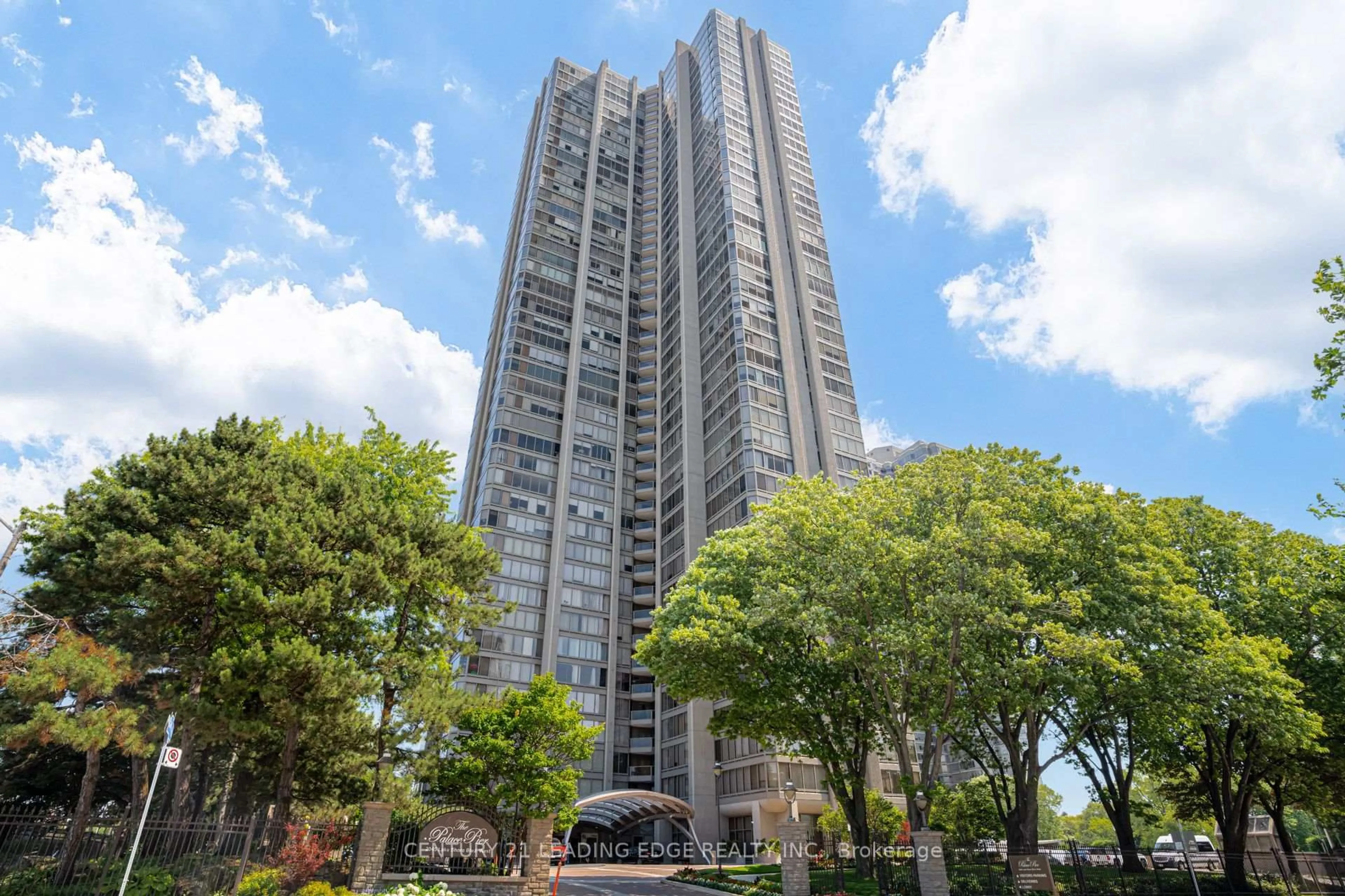 Patio, building for 2045 Lake Shore Blvd #3706, Toronto Ontario M8V 2Z6