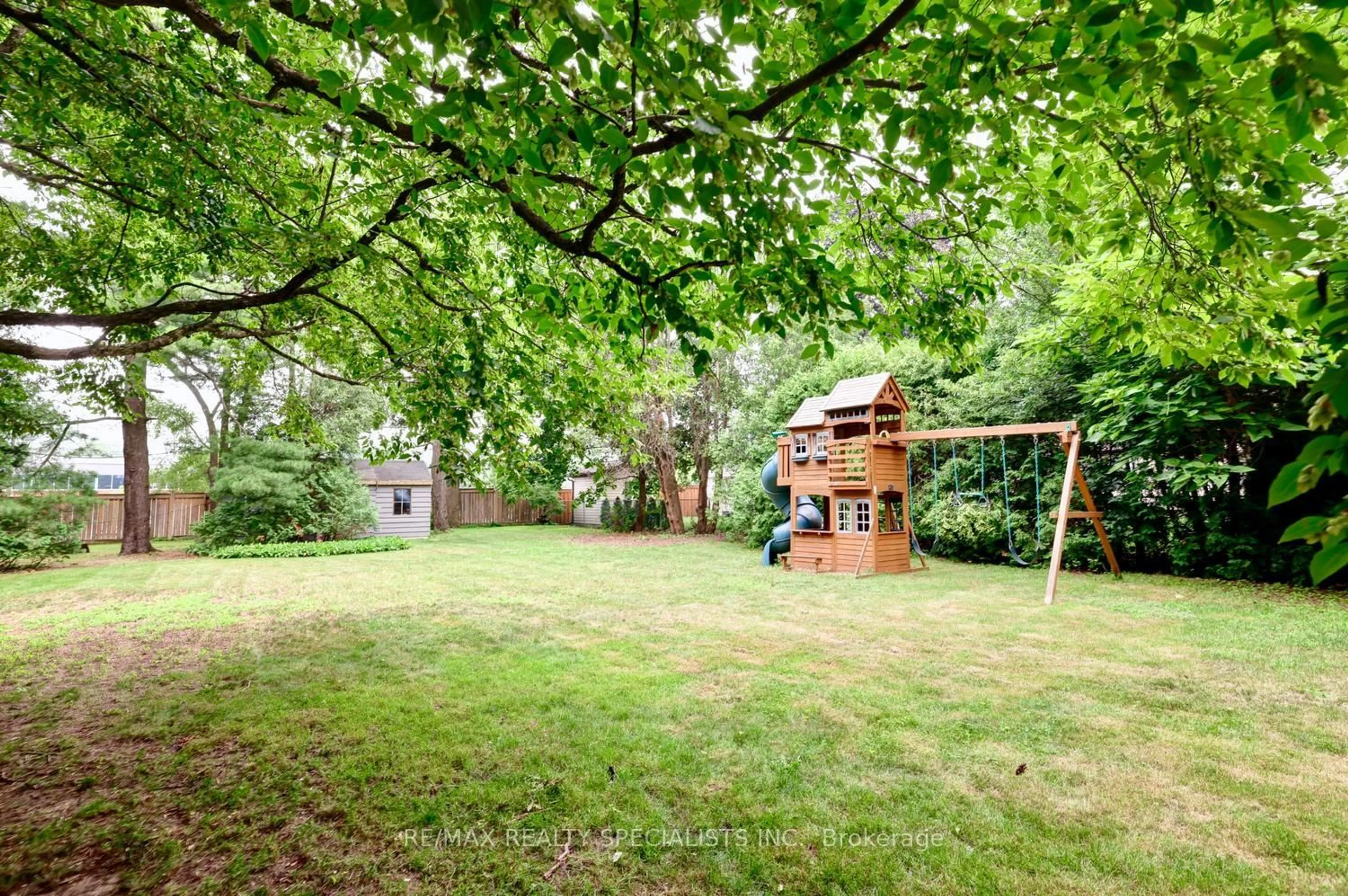 Unknown for 406 Christina Dr, Oakville Ontario L6K 1H6