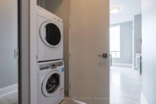 36 Park Lawn Rd #4403, Toronto 3