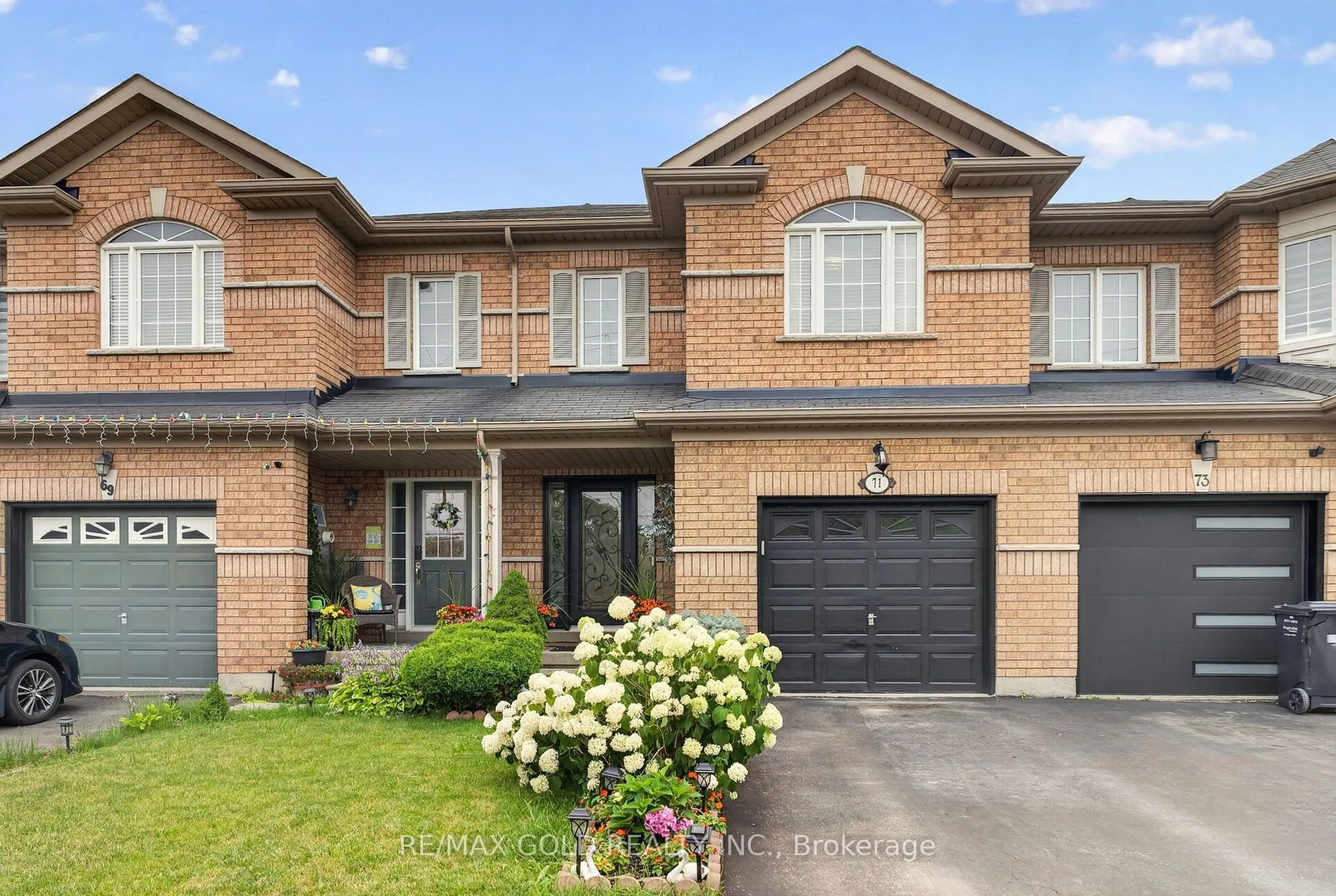 Home with brick exterior material, street for 71 Spicebush Terr, Brampton Ontario L6X 0J5