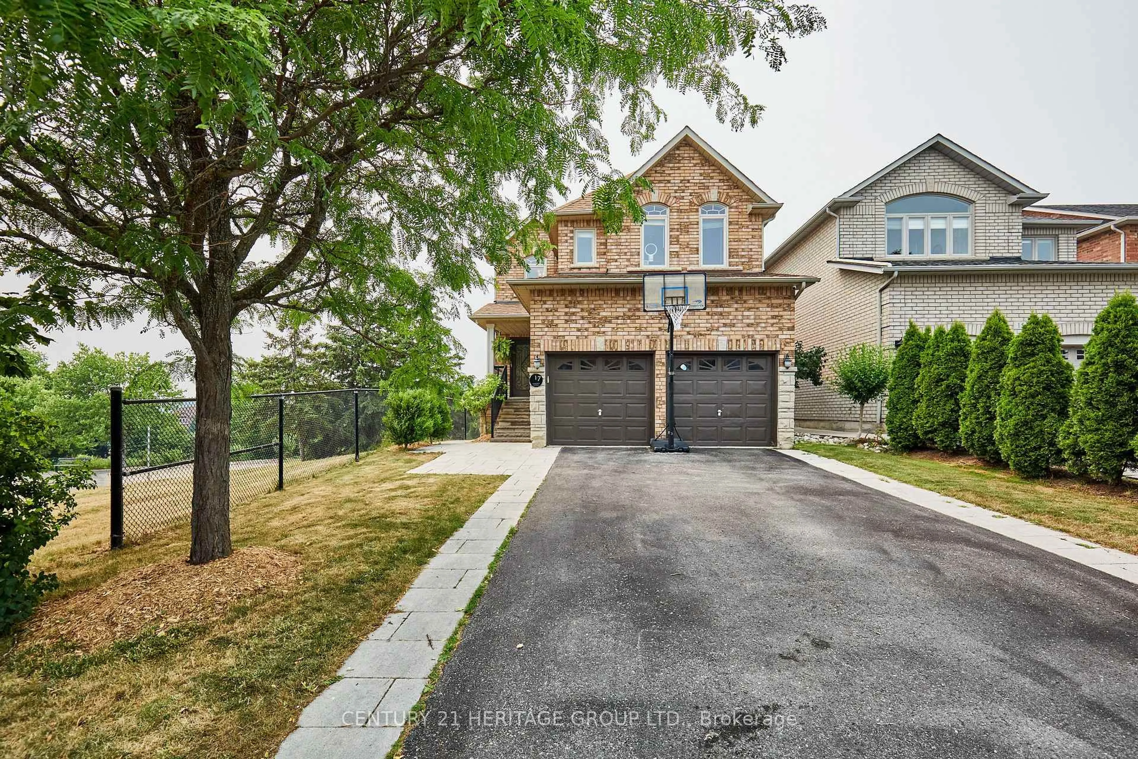 Home with brick exterior material, street for 17 Shangrila Terr, Caledon Ontario L7E 2N2