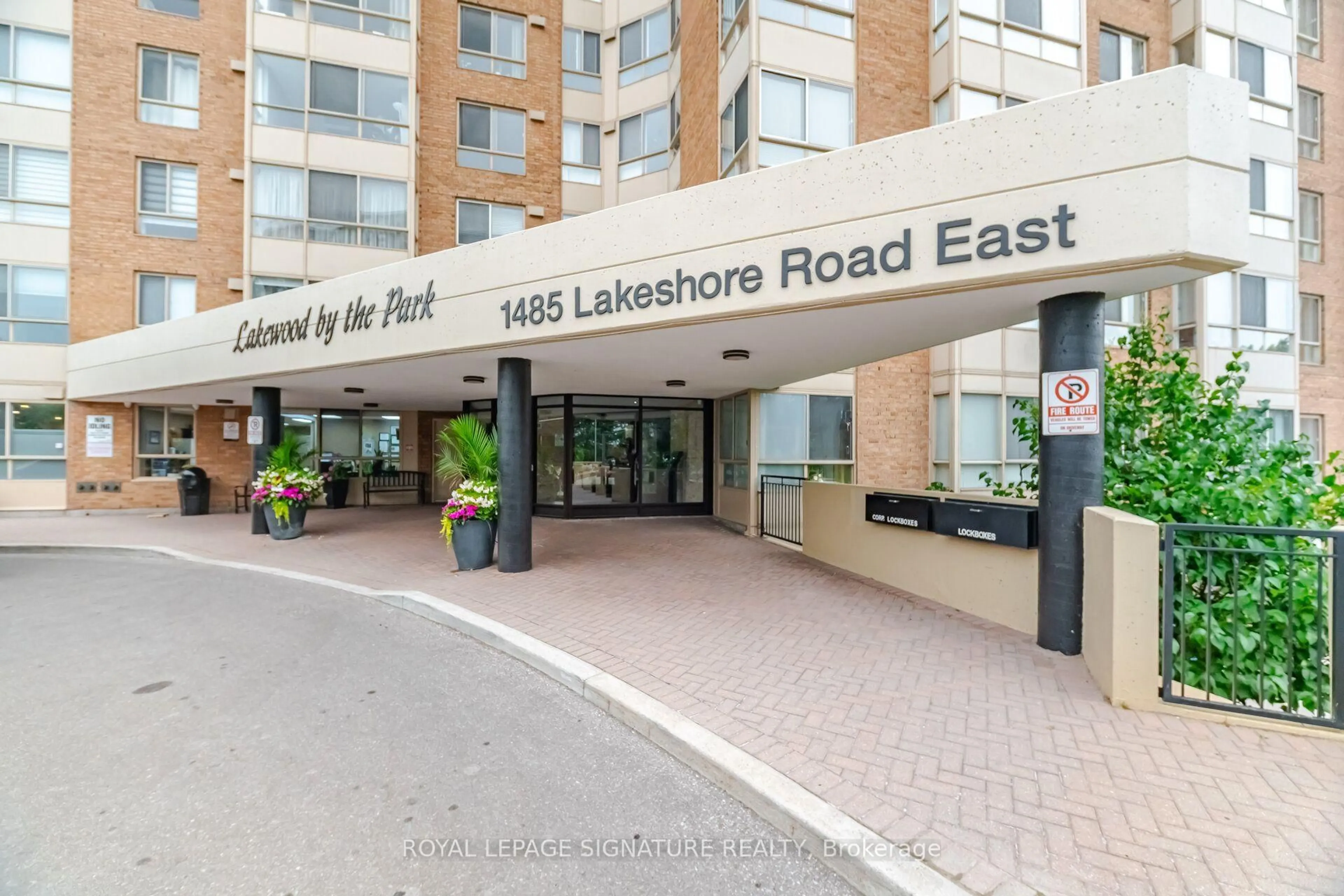 Unknown for 1485 Lakeshore Rd #411, Mississauga Ontario L5E 3G2