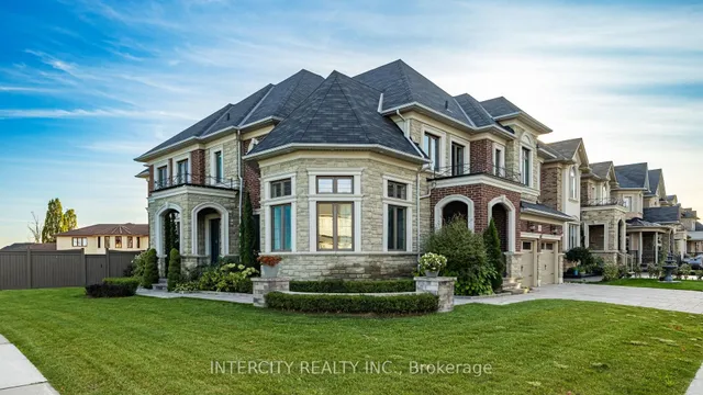 29 Chiming Rd, Brampton 2