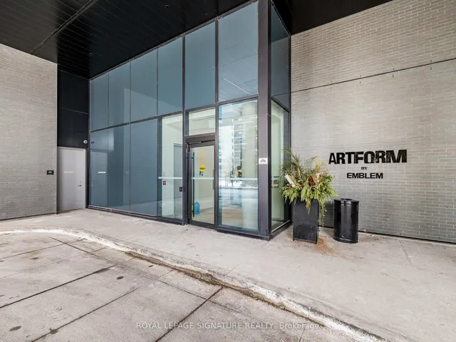 86 Dundas St #622, Mississauga 2