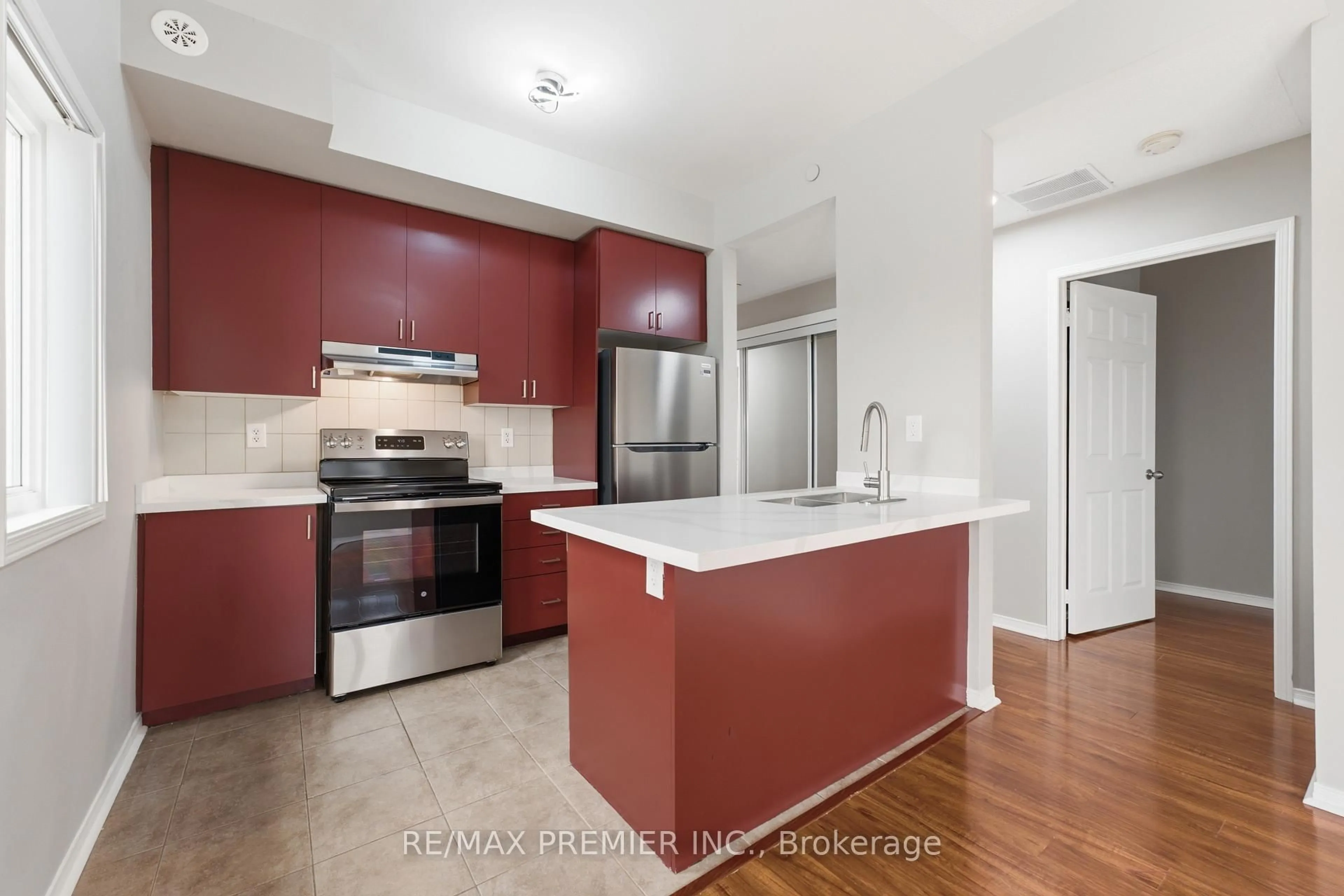 Open concept kitchen, unknown for 5170 Winston Churchill Blvd #411, Mississauga Ontario L5M 0P2