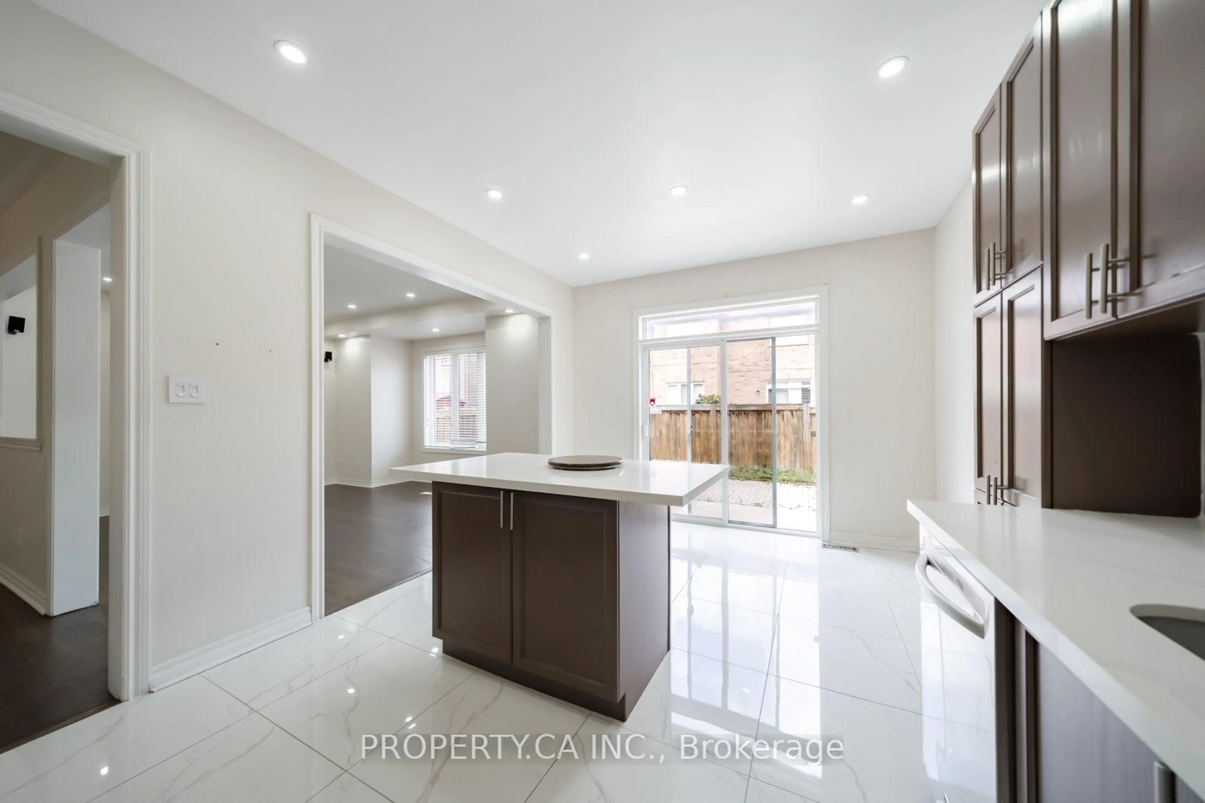 Open concept kitchen, ceramic/tile floor for 75 Iron Block Dr, Brampton Ontario L7A 0K2