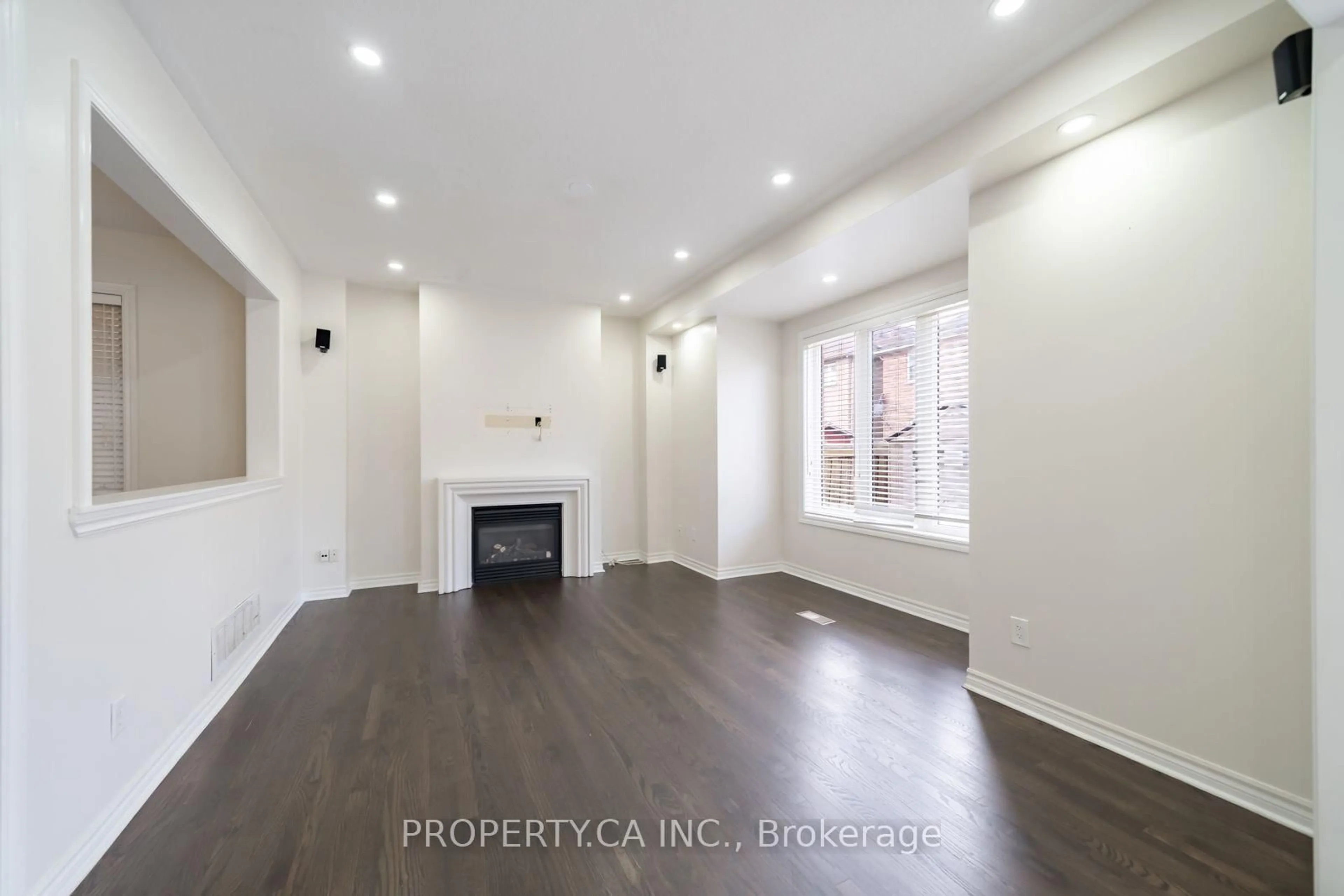 A pic of a room for 75 Iron Block Dr, Brampton Ontario L7A 0K2