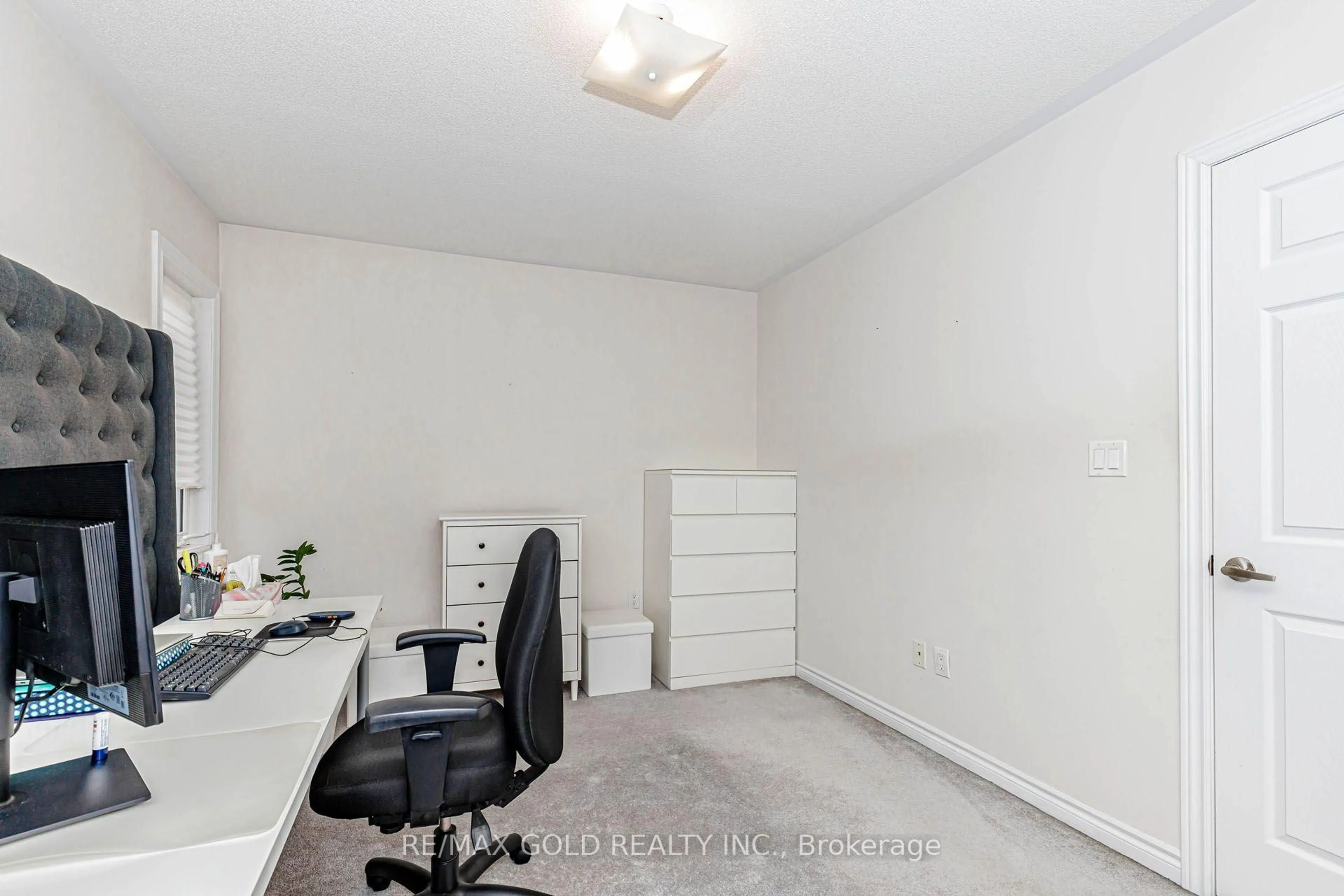 A pic of a room for 200 Veterans Dr ## 40, Brampton Ontario L7A 4S6