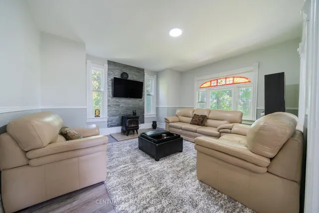 5112 King St, Caledon 4