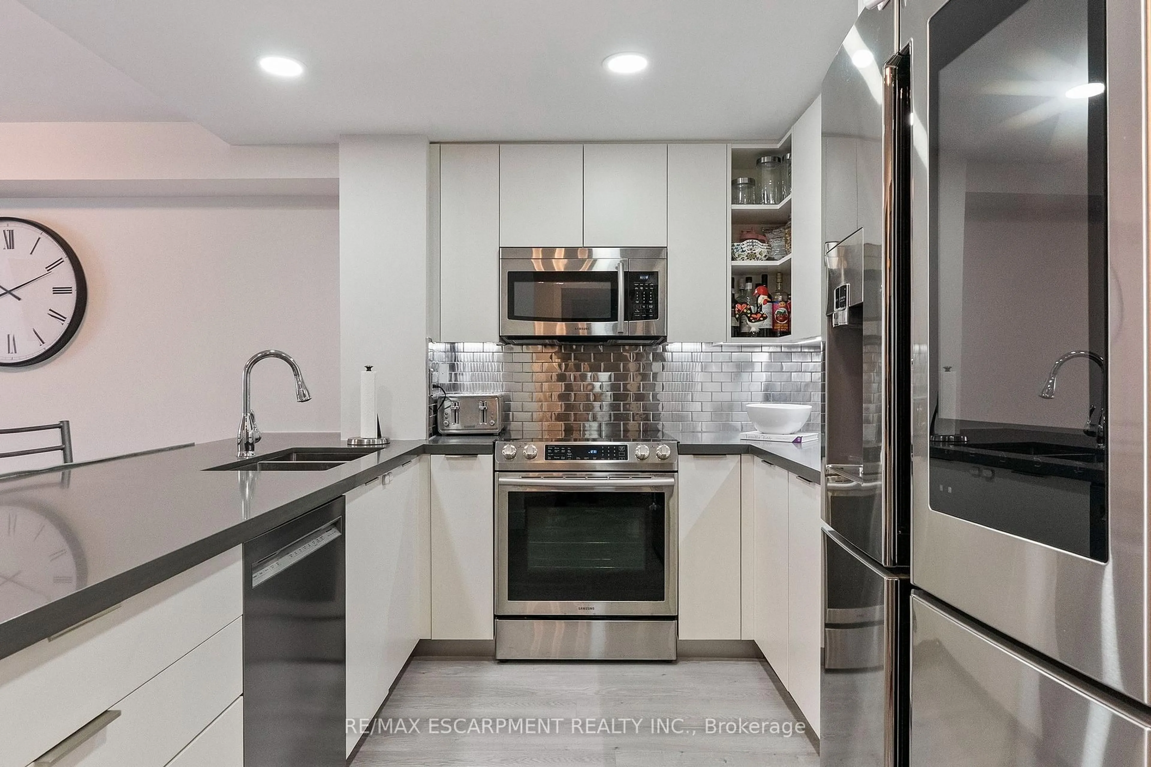 Contemporary kitchen, ceramic/tile floor for 1155 Bough Beeches Blvd #406, Mississauga Ontario L4W 4N2