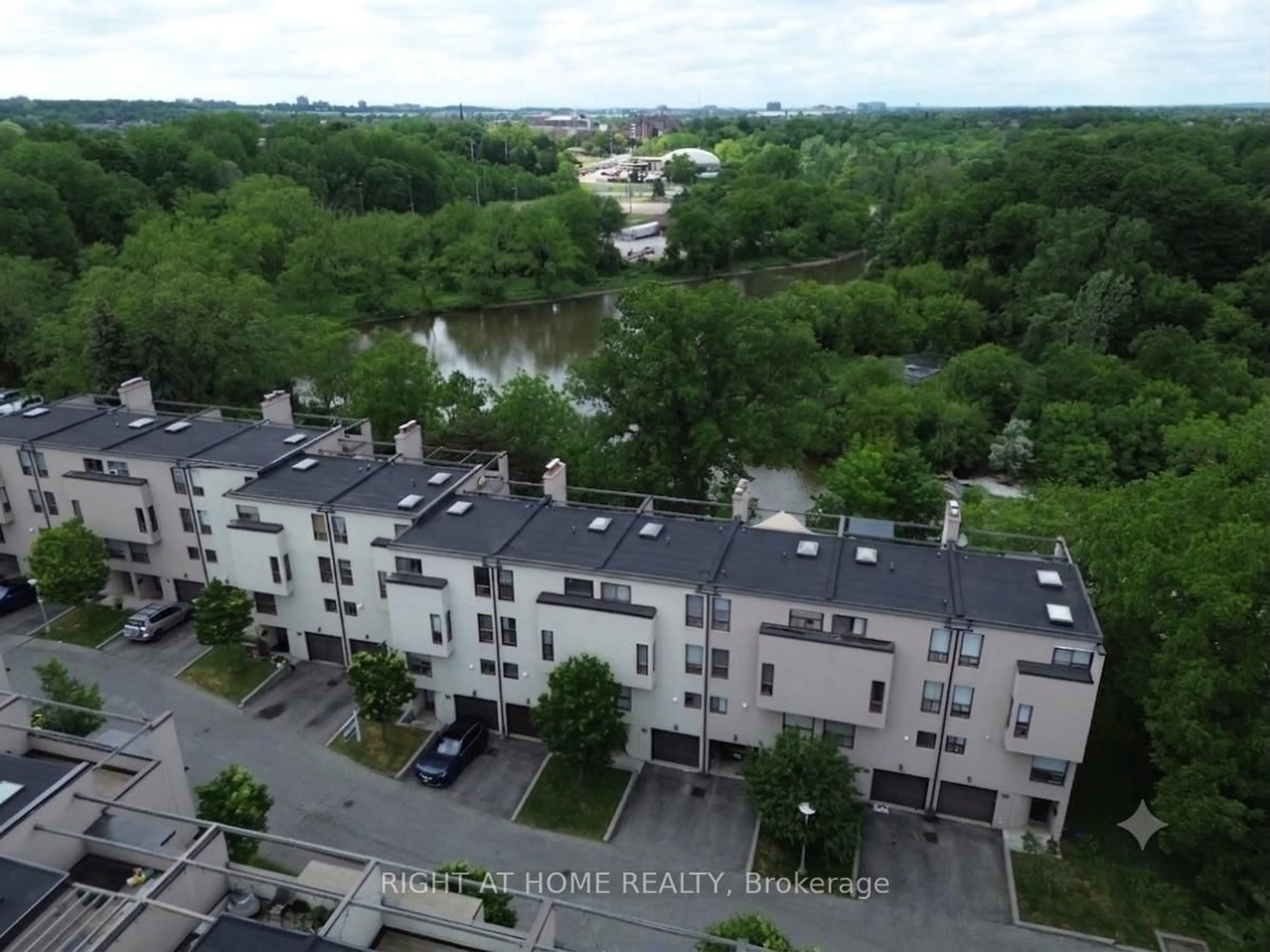 A pic from outside/outdoor area/front of a property/back of a property/a pic from drone, city buildings view from balcony for 24 REID Dr #8, Mississauga Ontario L5M 2A6