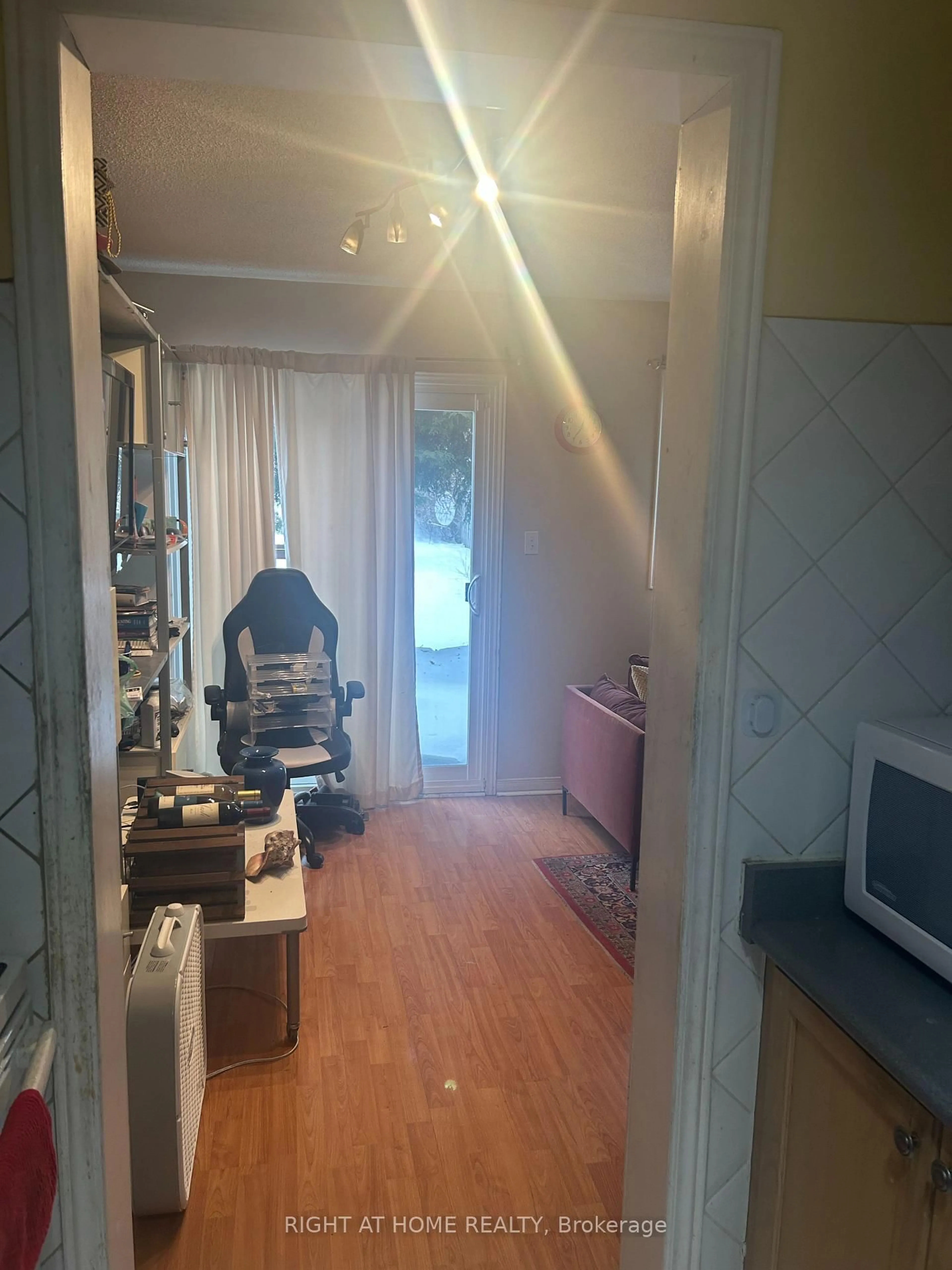A pic of a room for 5550 Cosmic Cres, Mississauga Ontario L4Z 3R9