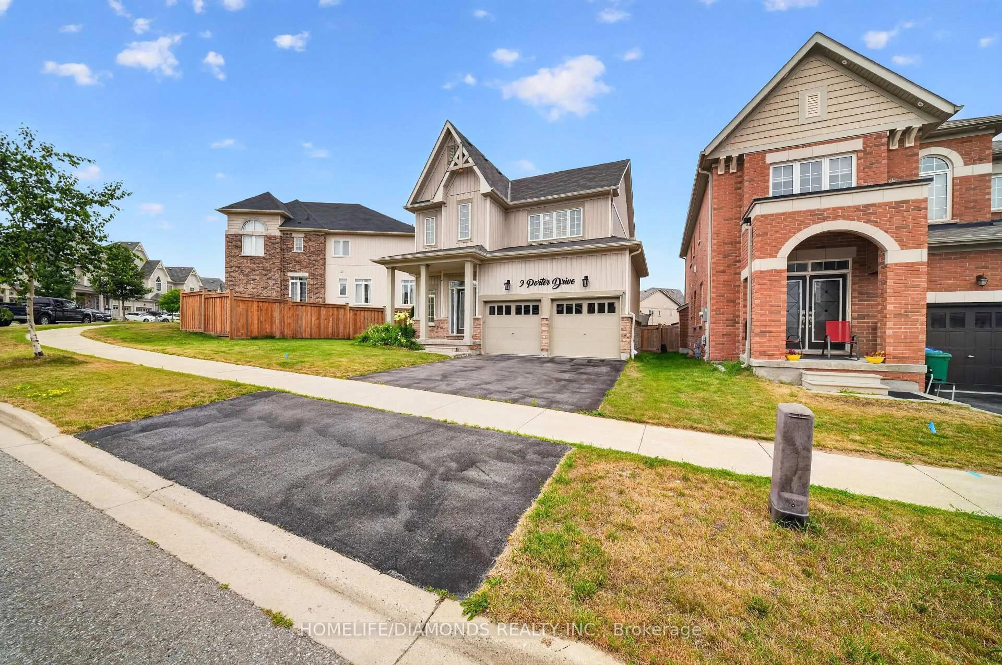 Home with brick exterior material, street for 9 PORTER Dr, Orangeville Ontario L9W 6Z4