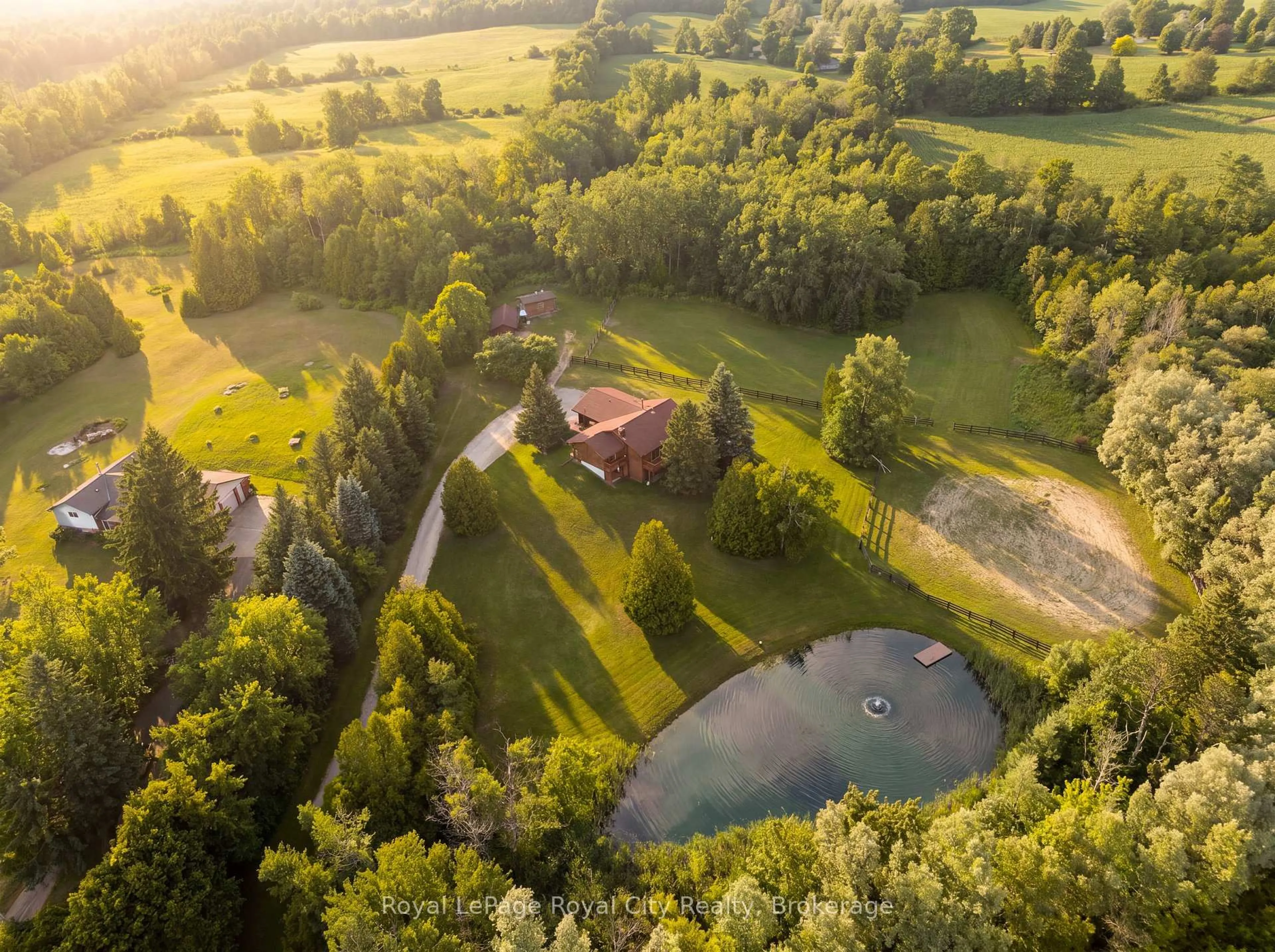 A pic from outside/outdoor area/front of a property/back of a property/a pic from drone, unknown for 12613 Second Line, Milton Ontario L0P 1B0