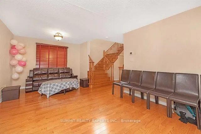 94 Sleightholme Cres, Brampton 5