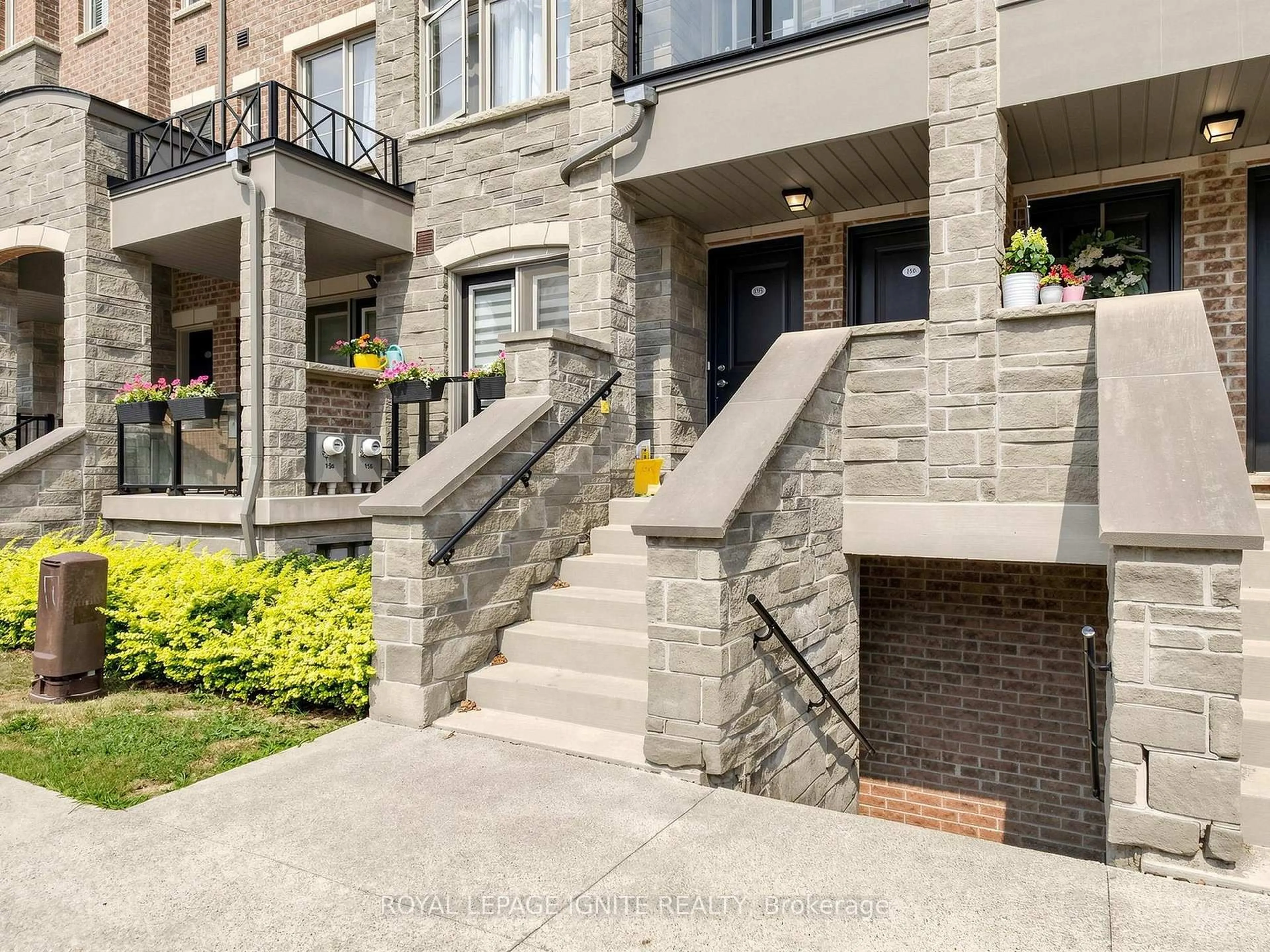 Unknown for 200 Veterans Dr #156, Brampton Ontario L7A 4S6