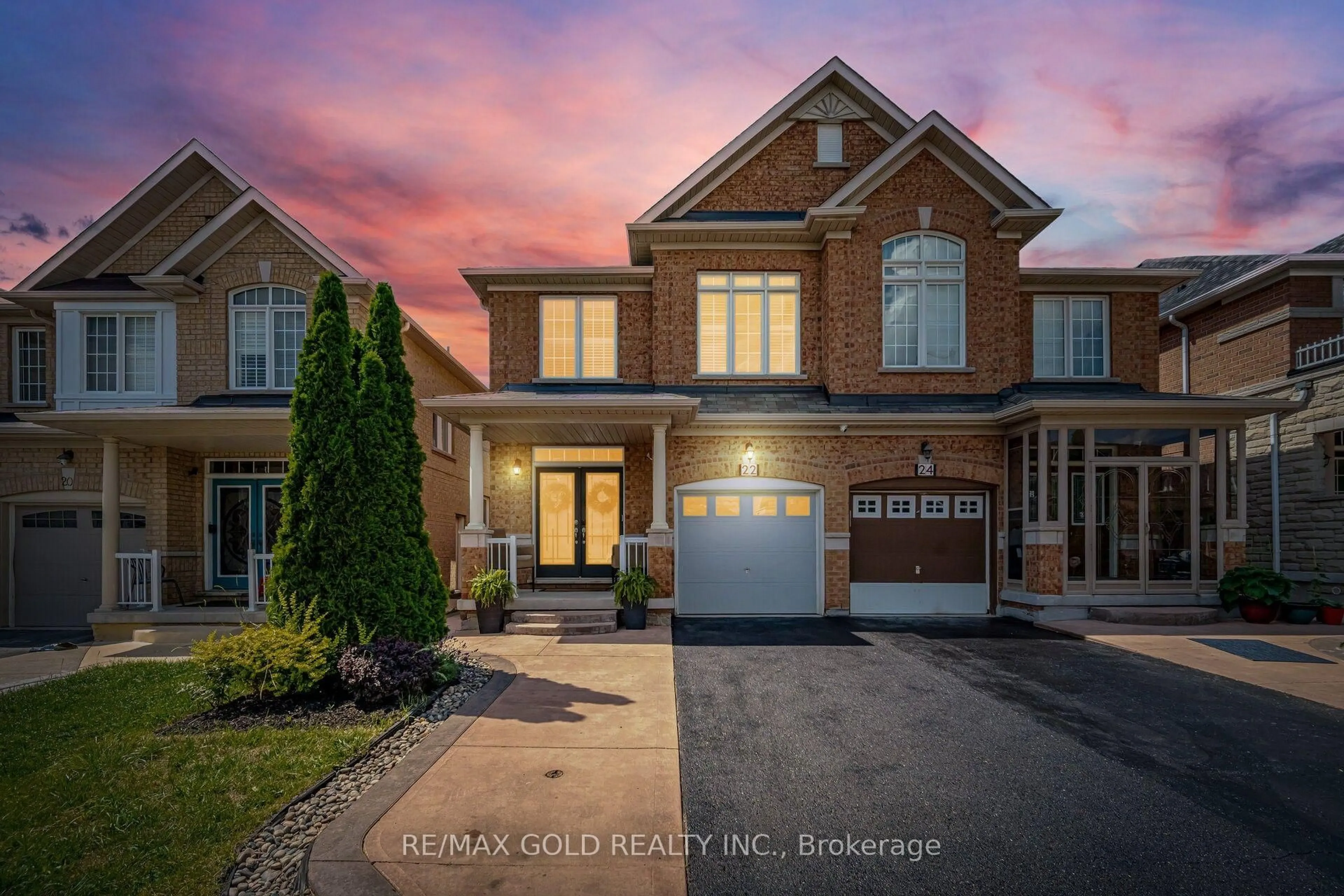 Home with brick exterior material, street for 22 Mulgrave St, Brampton Ontario L6P 3H2