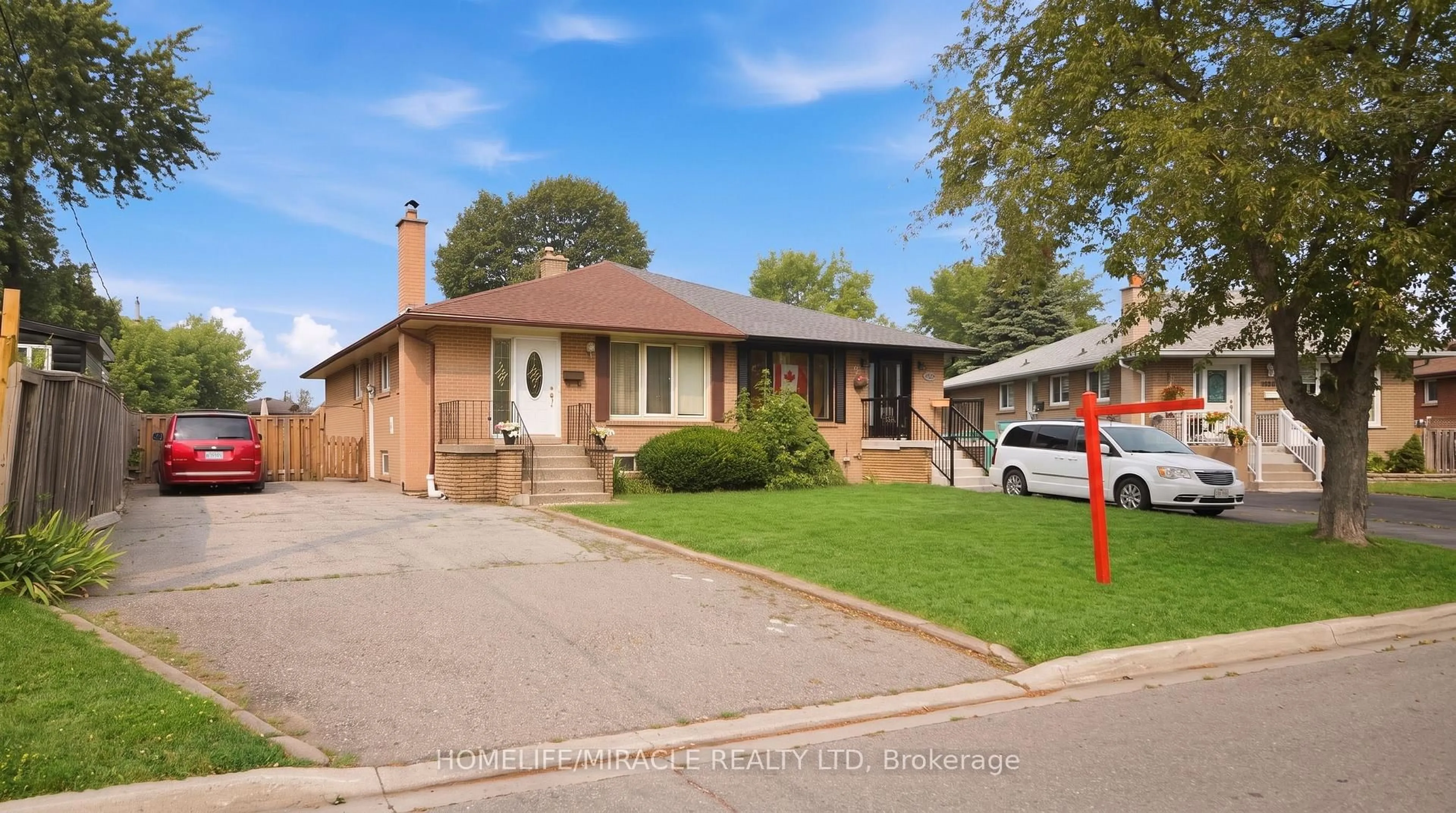 Home with brick exterior material, street for 7089 Landen Crt, Mississauga Ontario L4T 2H9