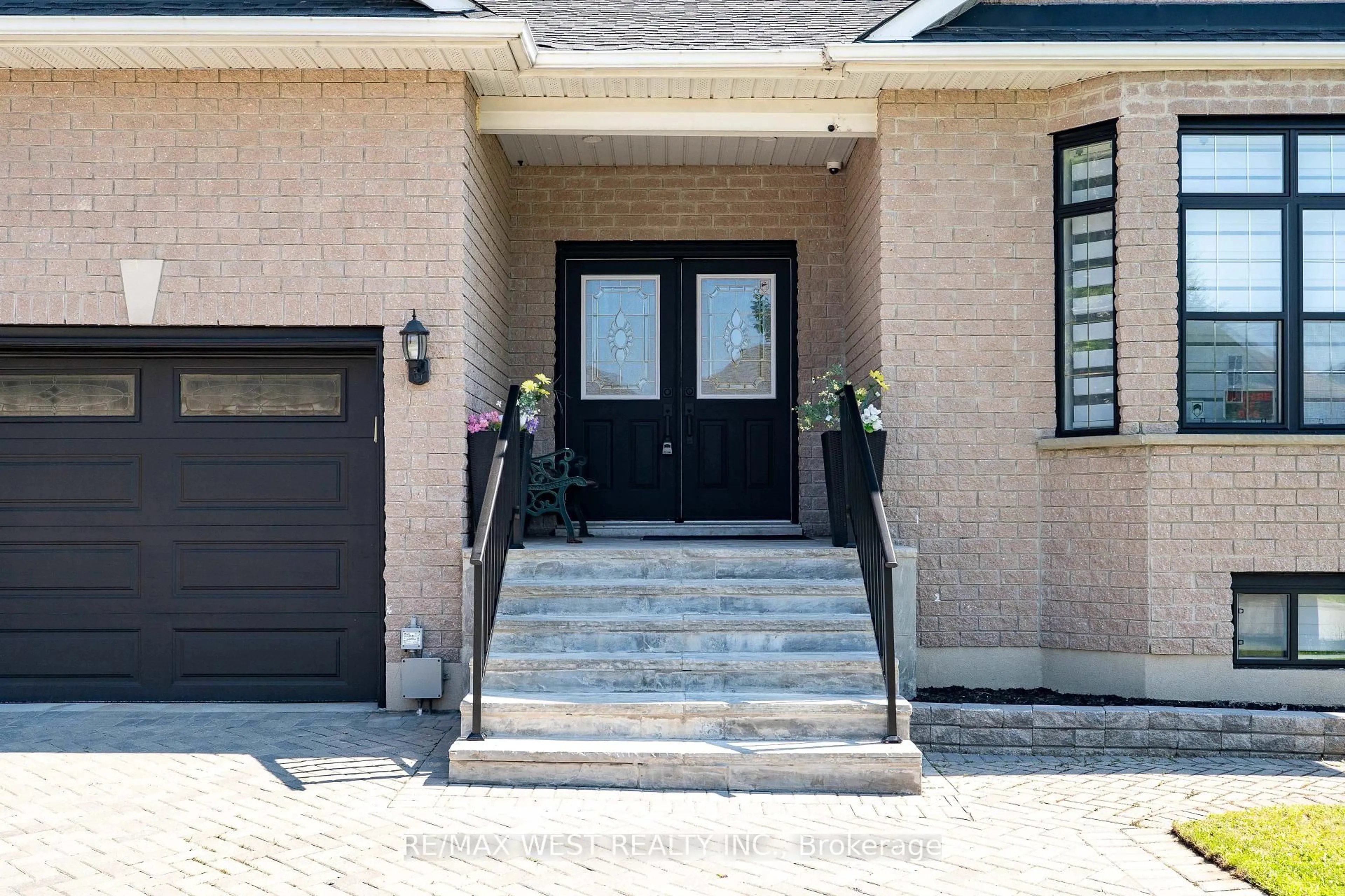 Unknown for 3163 Rolling Stone Crt, Mississauga Ontario L5B 4G5