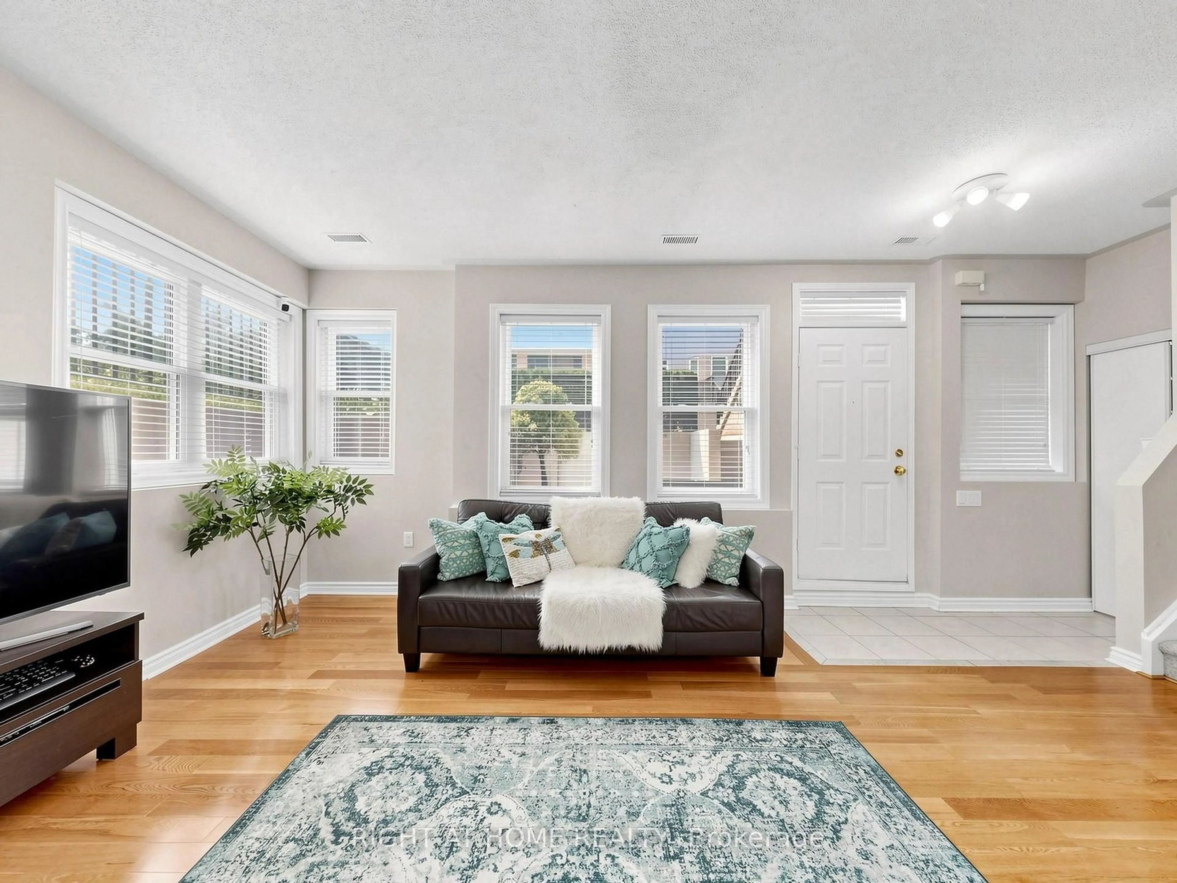 Living room with furniture, unknown for 760 Lawrence Ave #76, Toronto Ontario M6A 3E7
