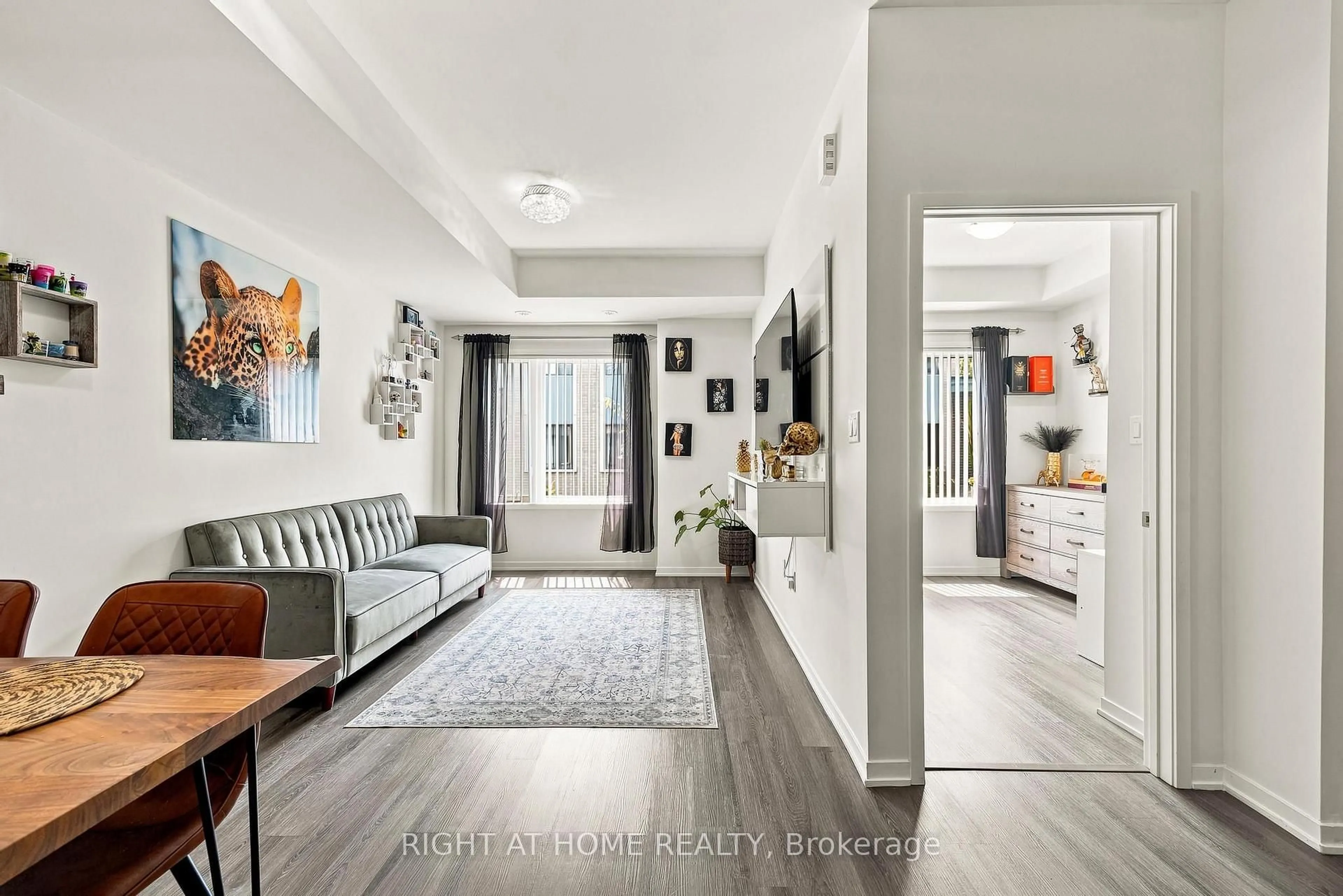 Indoor entryway for 20 William Jackson Way #86, Toronto Ontario M8V 0J7