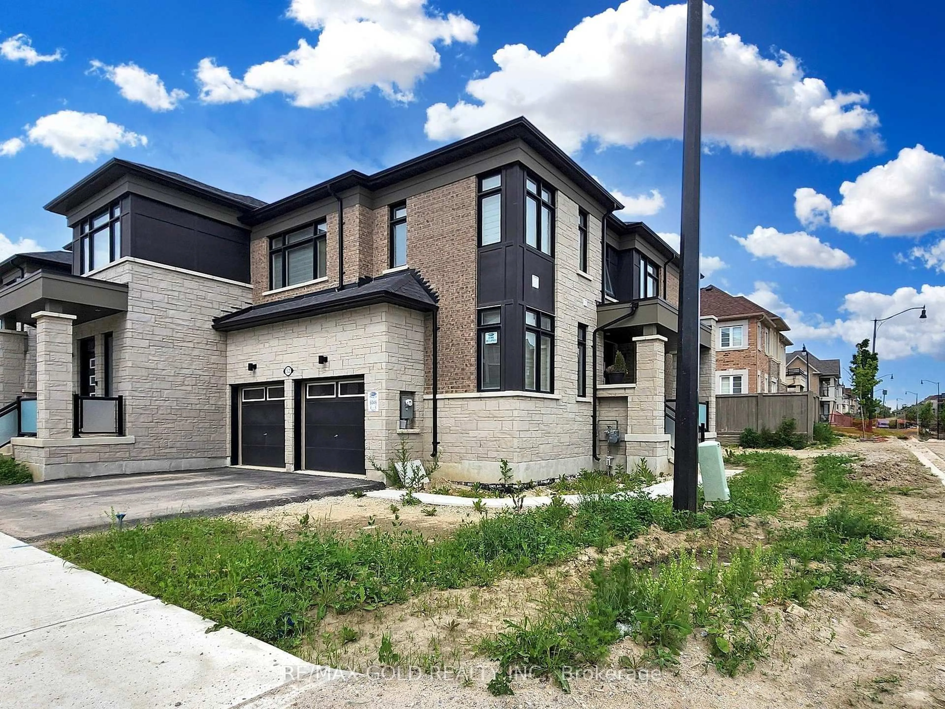 Home with brick exterior material, street for 52 keppel Circ, Brampton Ontario L7A 5L1