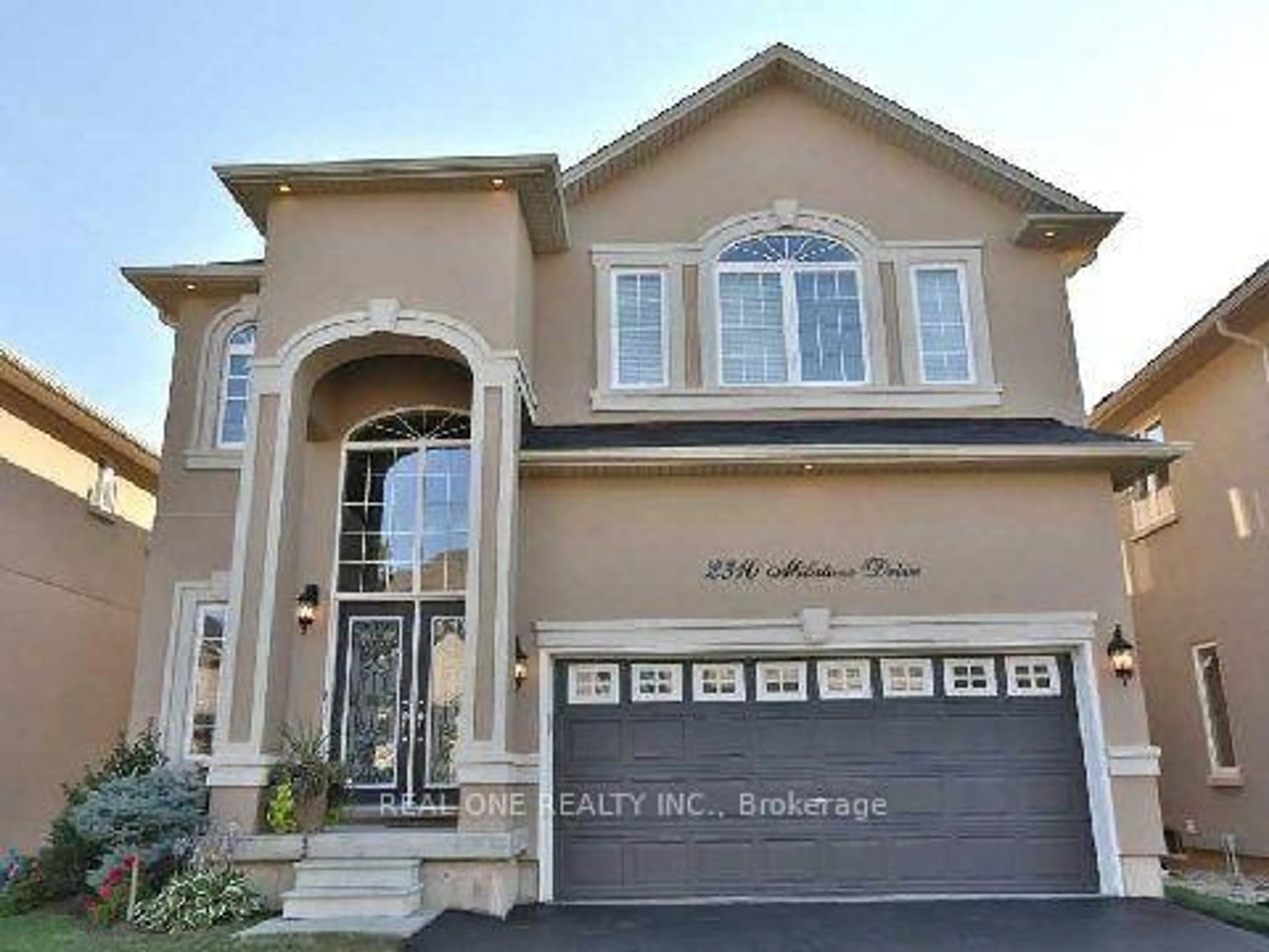 Unknown for 2310 Millstone Dr, Oakville Ontario L6M 0H1
