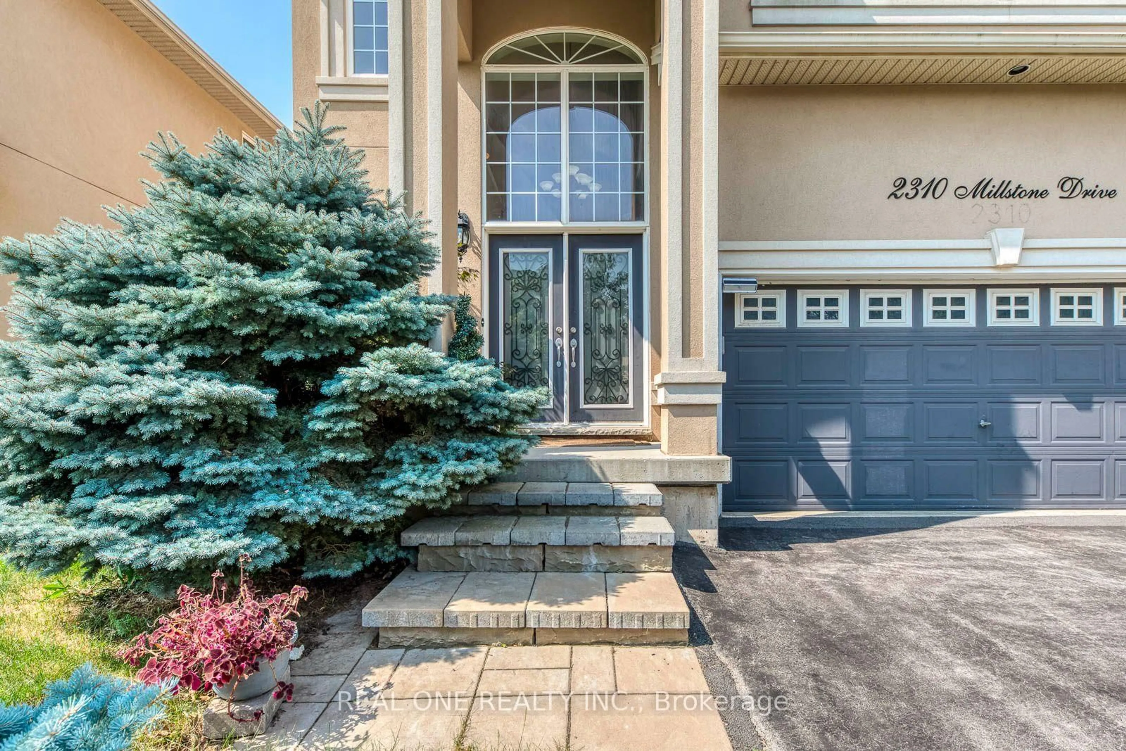 Unknown for 2310 Millstone Dr, Oakville Ontario L6M 0H1