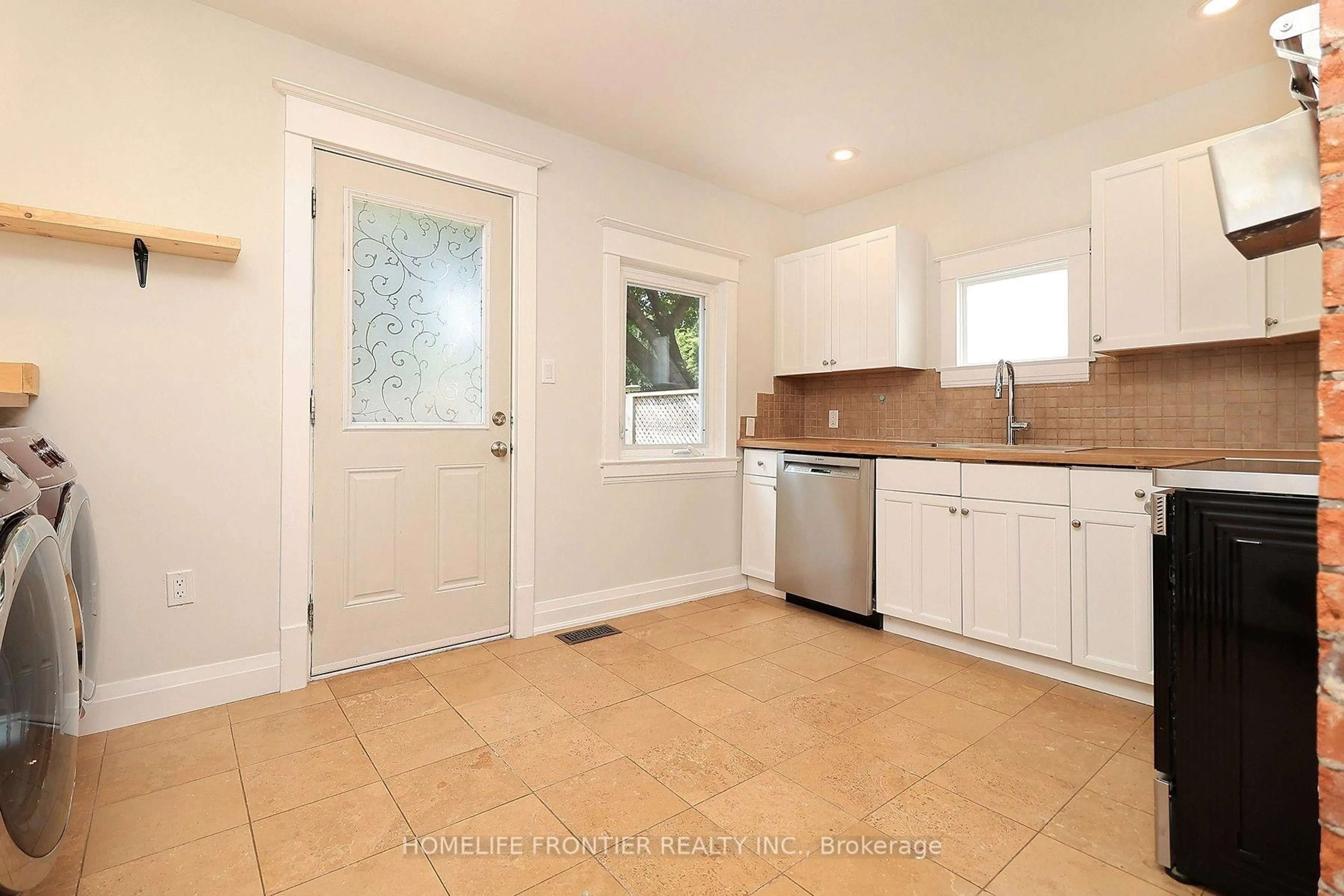 Open concept kitchen, ceramic/tile floor for 14 26th St, Toronto Ontario M8V 3R3