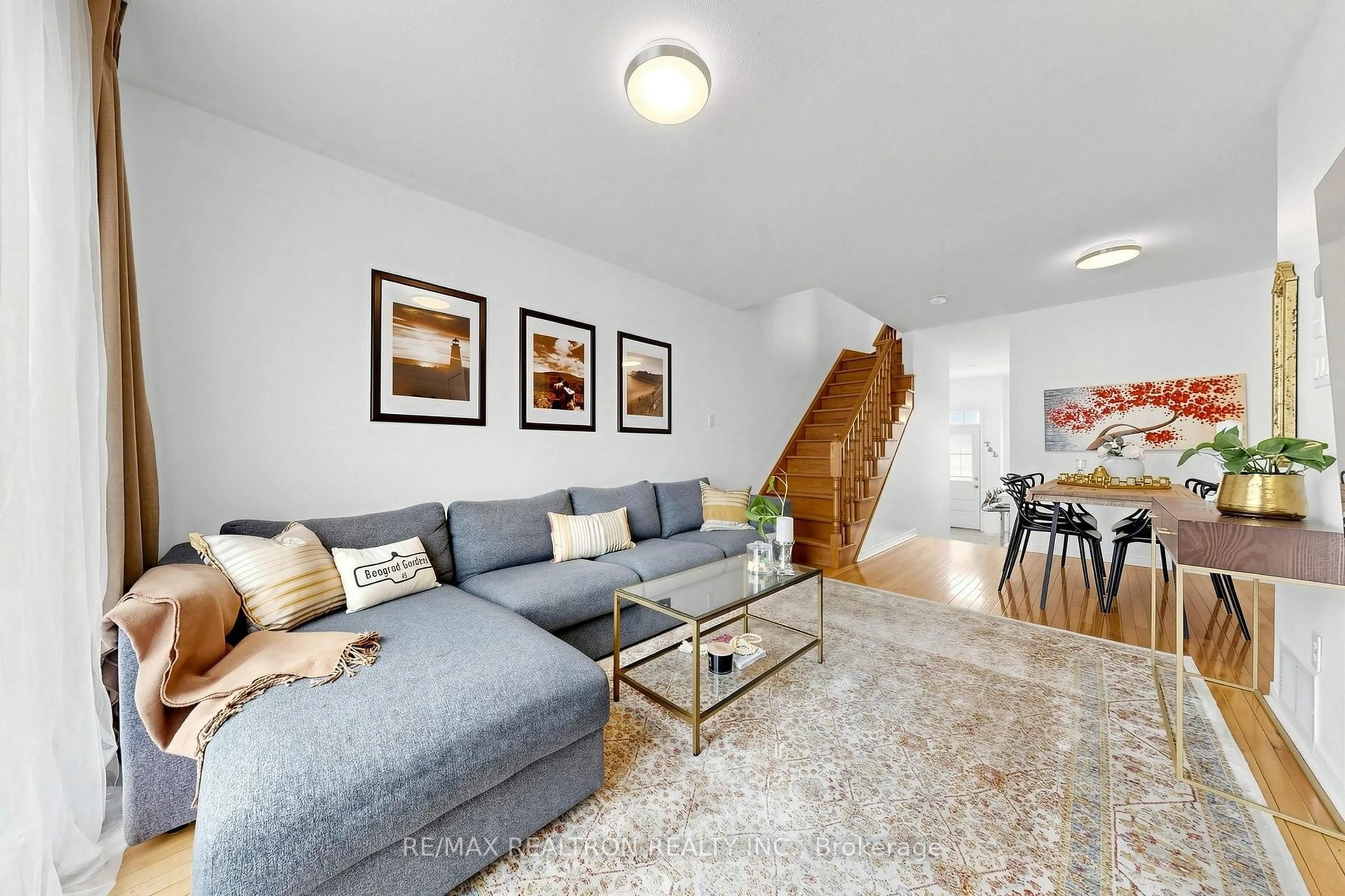 Living room with furniture, unknown for 45 Beograd Gdns, Toronto Ontario M6B 4N2