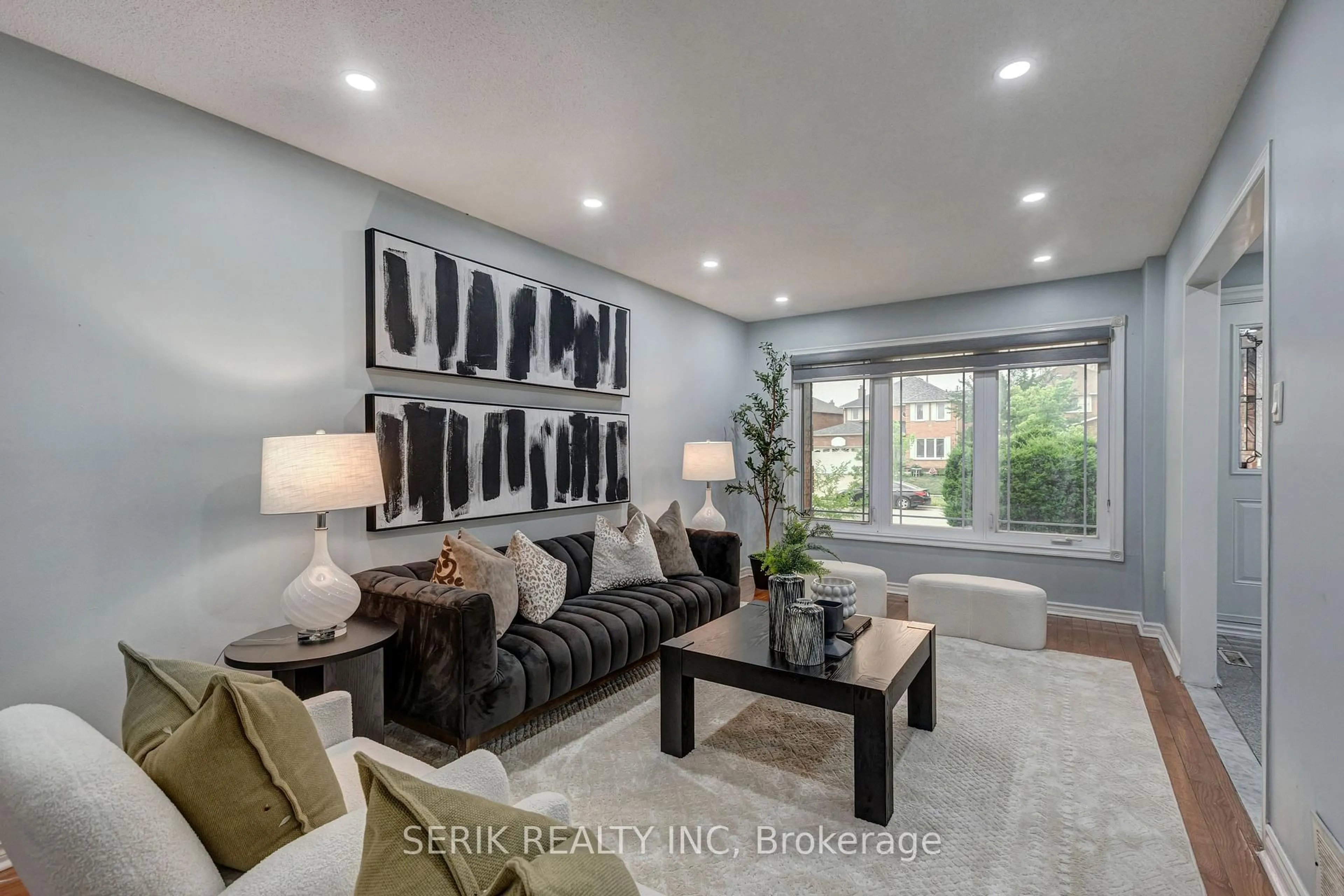 Living room with furniture, unknown for 110 Havelock Dr, Brampton Ontario L6W 4C6
