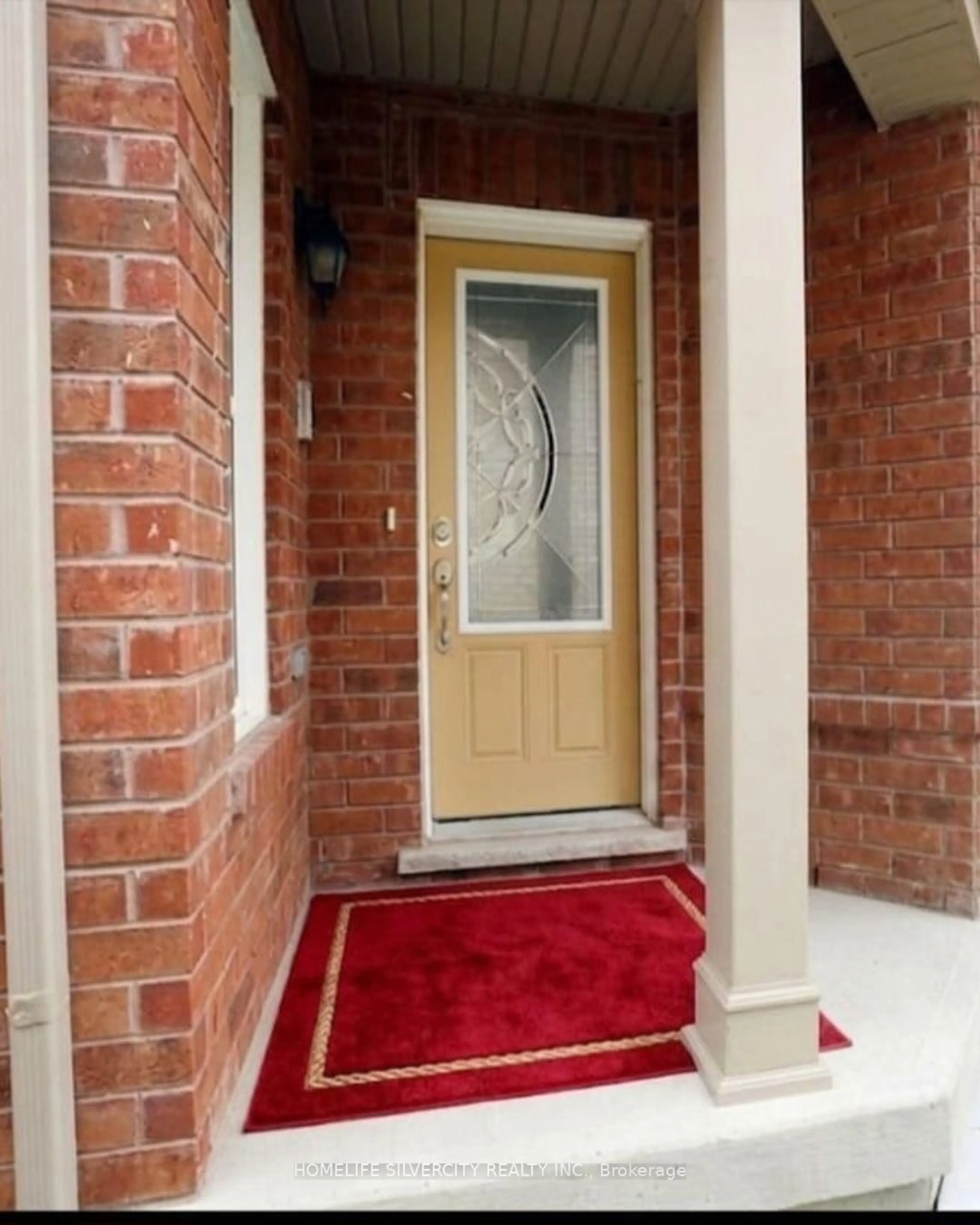 Indoor entryway for 7 Biddens Sq, Brampton Ontario L6P 3R2