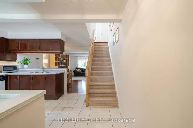 72 Desert Sand Dr, Brampton 5